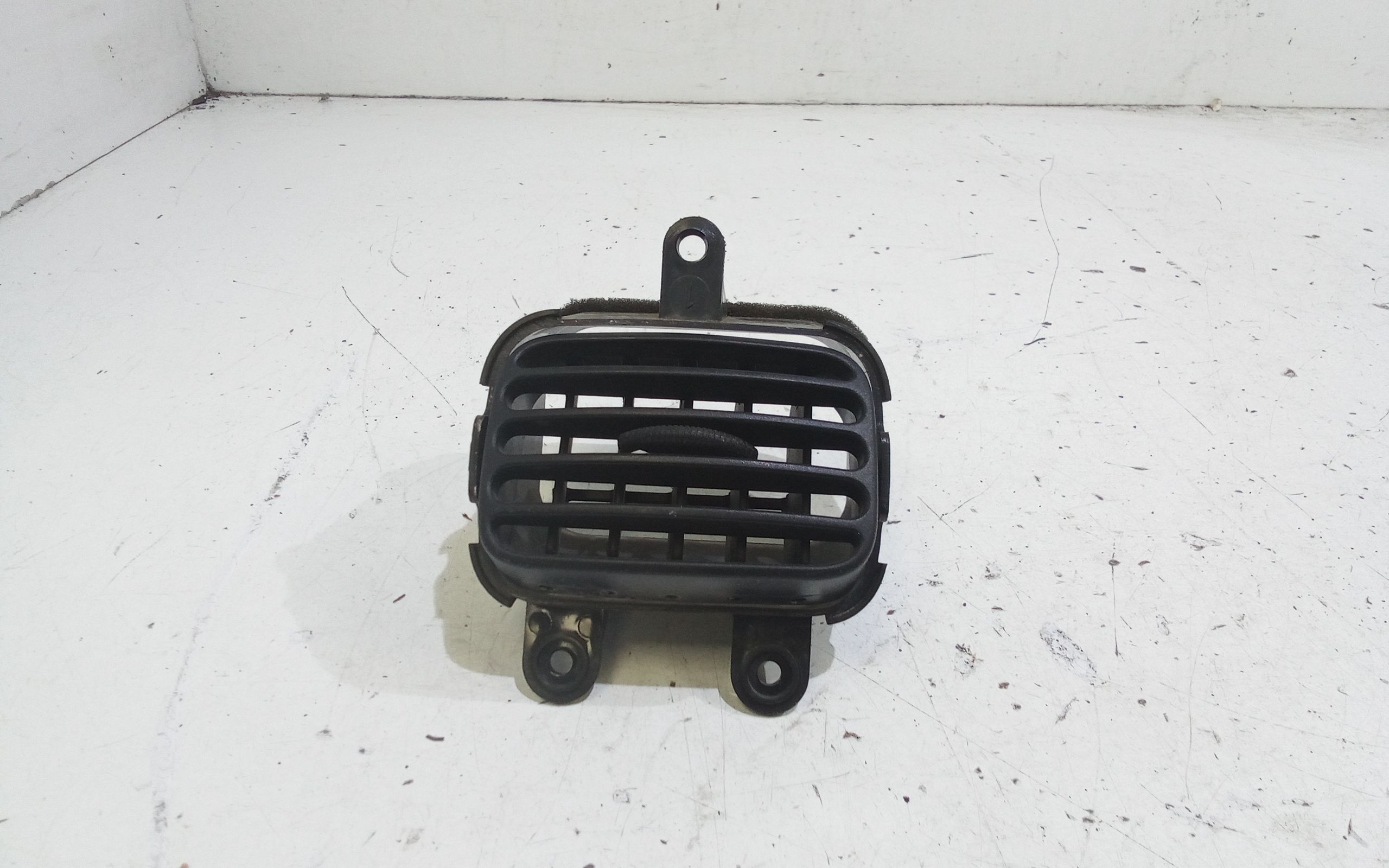 Condotto Aria Bocchette Lat. Cruscotto Sinistro Usato