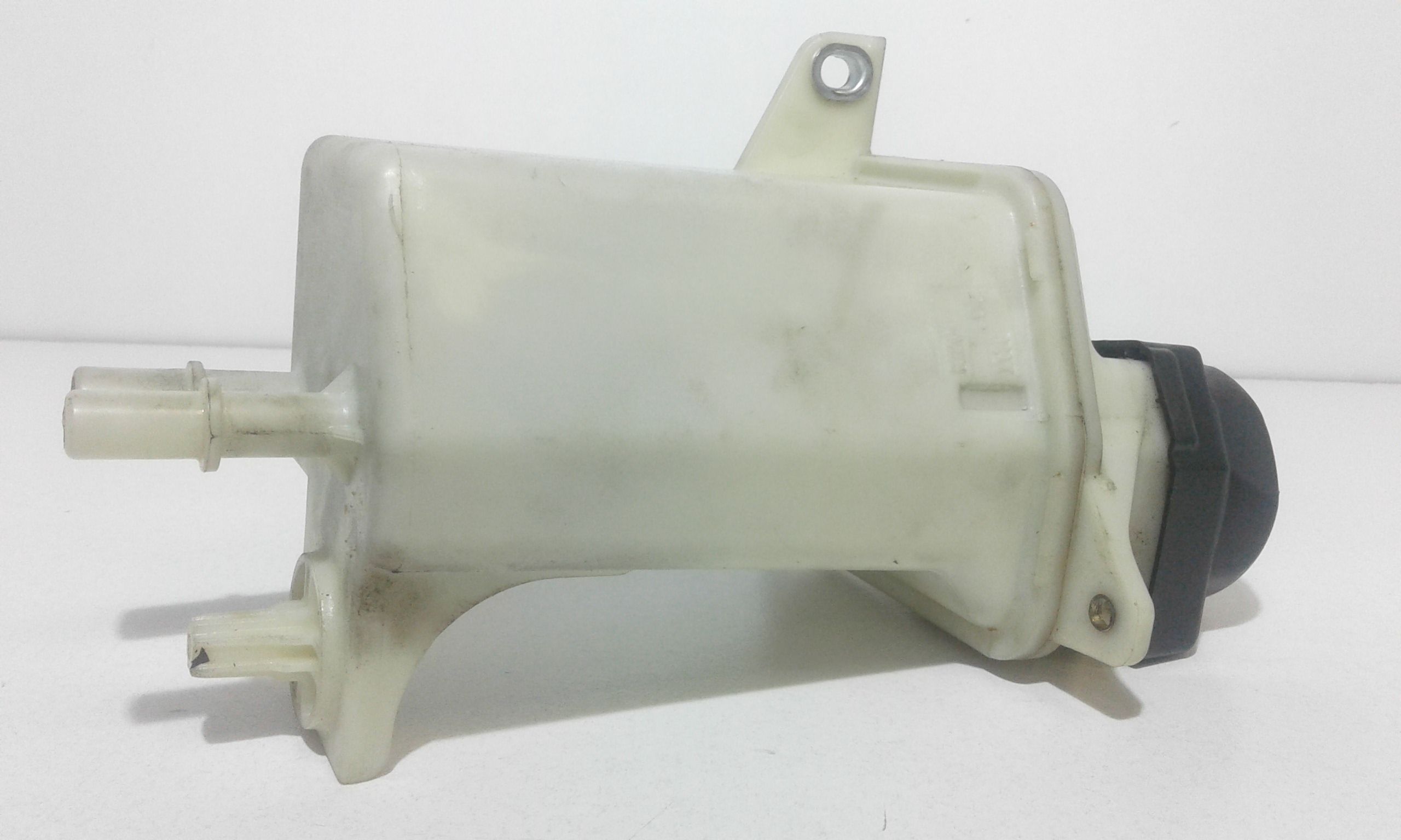 Serbatoio Olio Servosterzo 1643210380 Usato