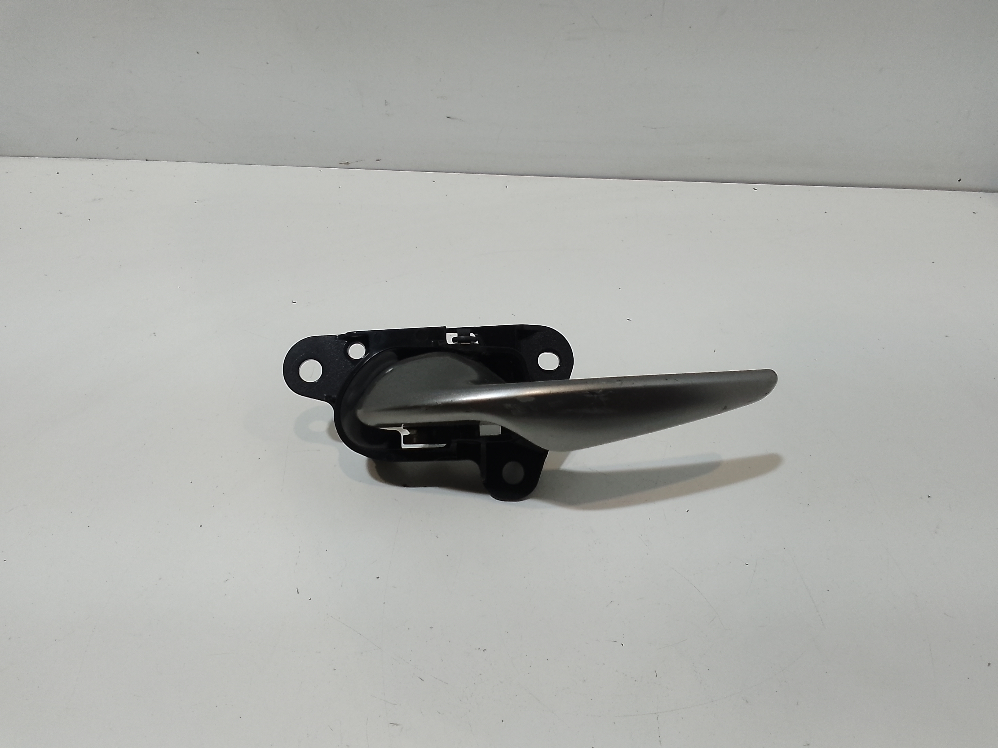 Maniglia Int. Apertura Porta Post. Sinistro 6928076010 Usato