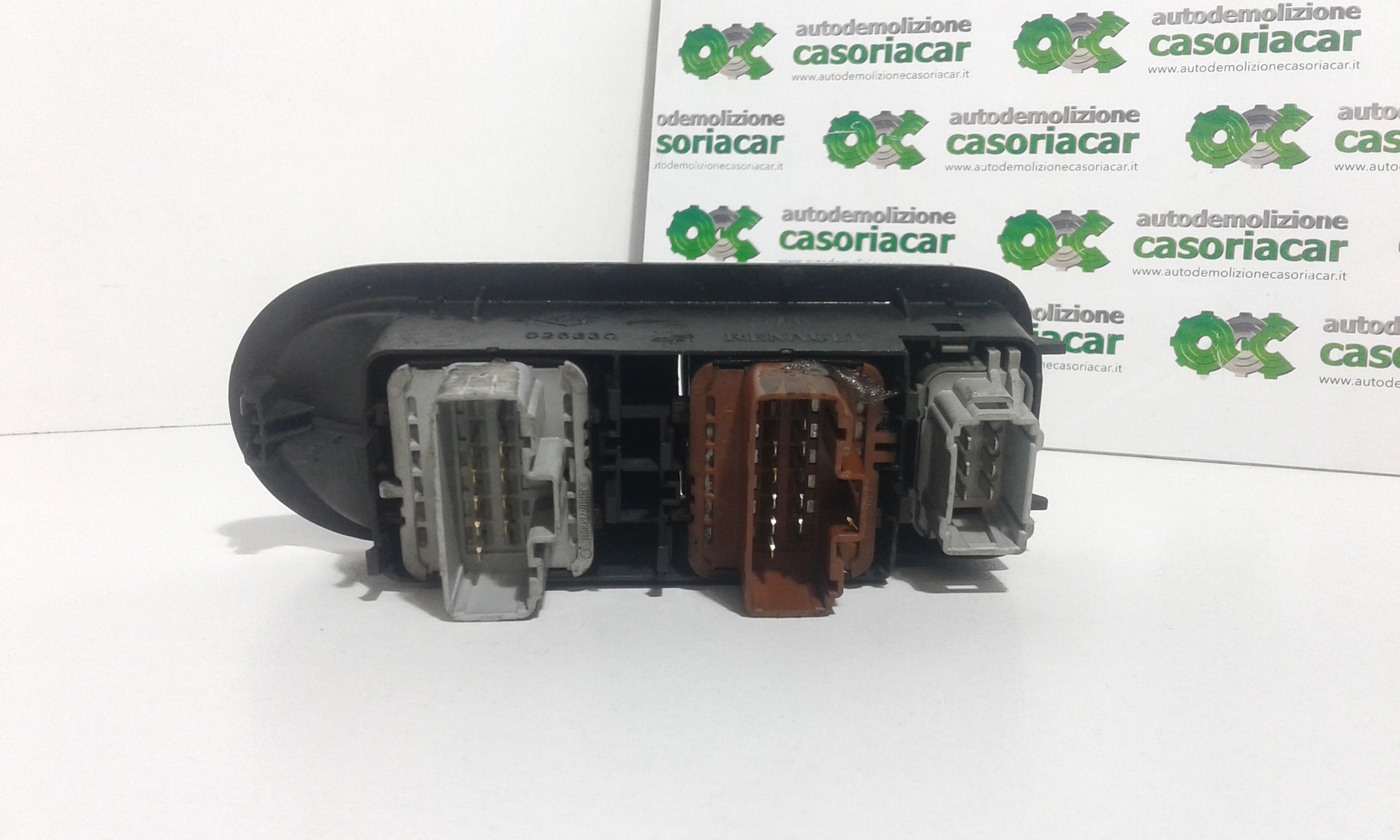 Interruttore Alzacristalli Porta Ant. Sinistro 8200107772 Usato