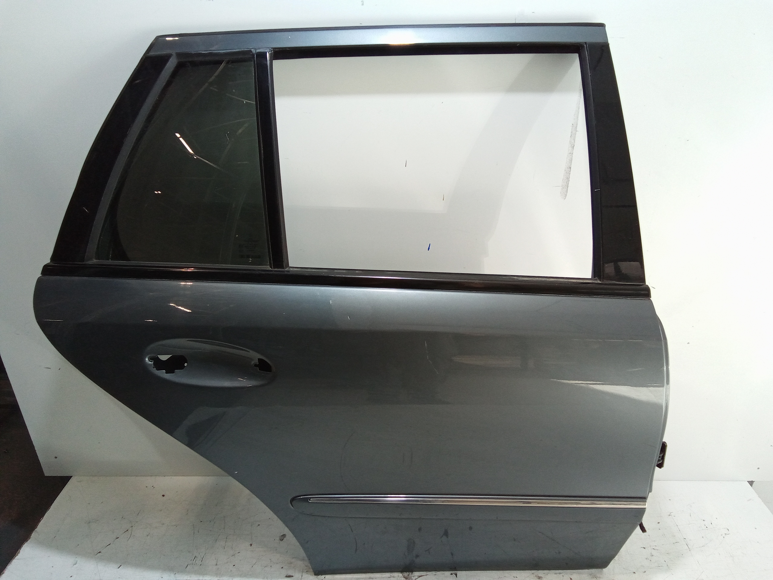 Porta Post. Destro A2117300405 Usato