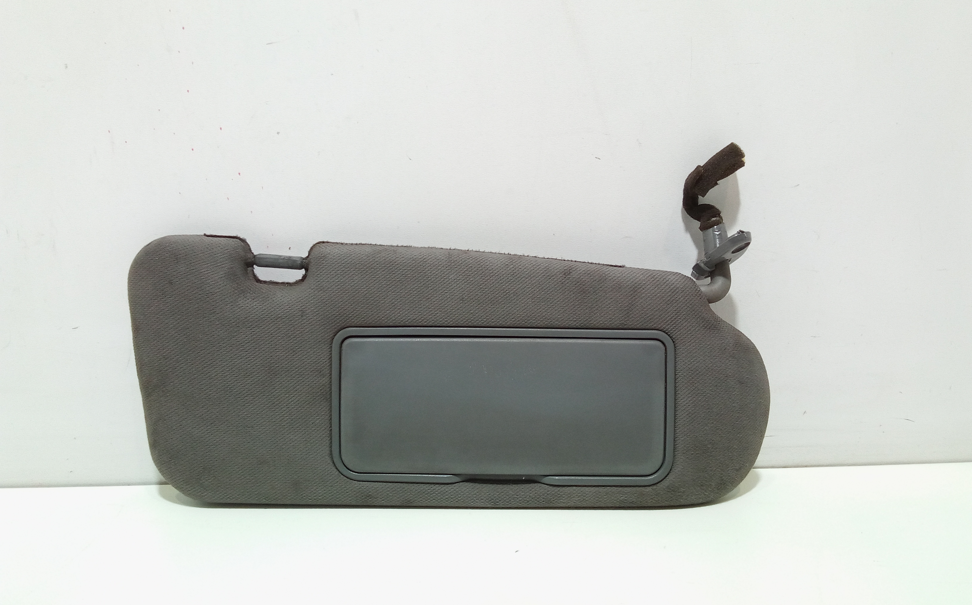 Aletta Parasole Parabrezza Destro 852043E01044 Usato