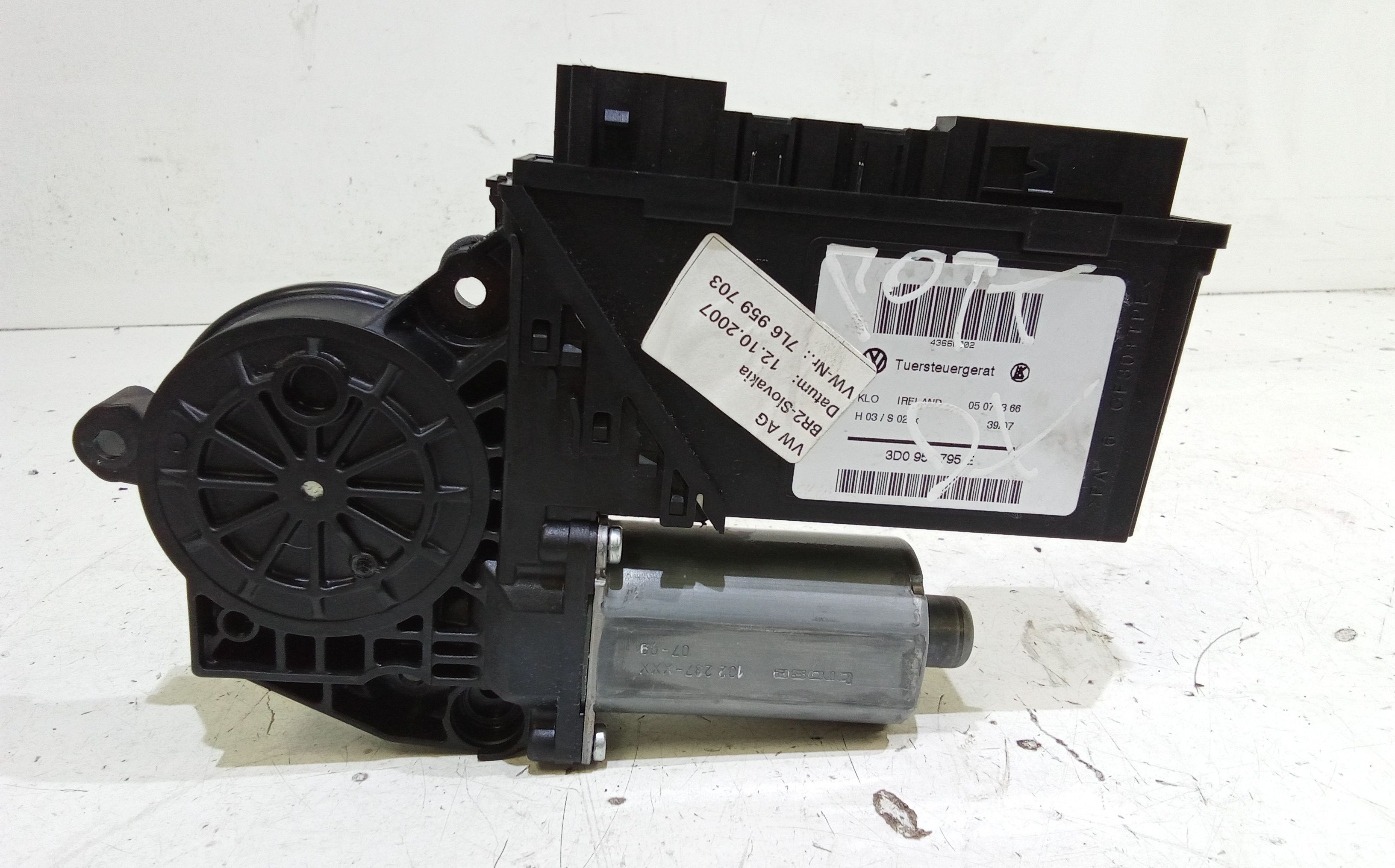 Motorino Alzacristallo Porta Post. Destro 7L0959704CVIN Usato