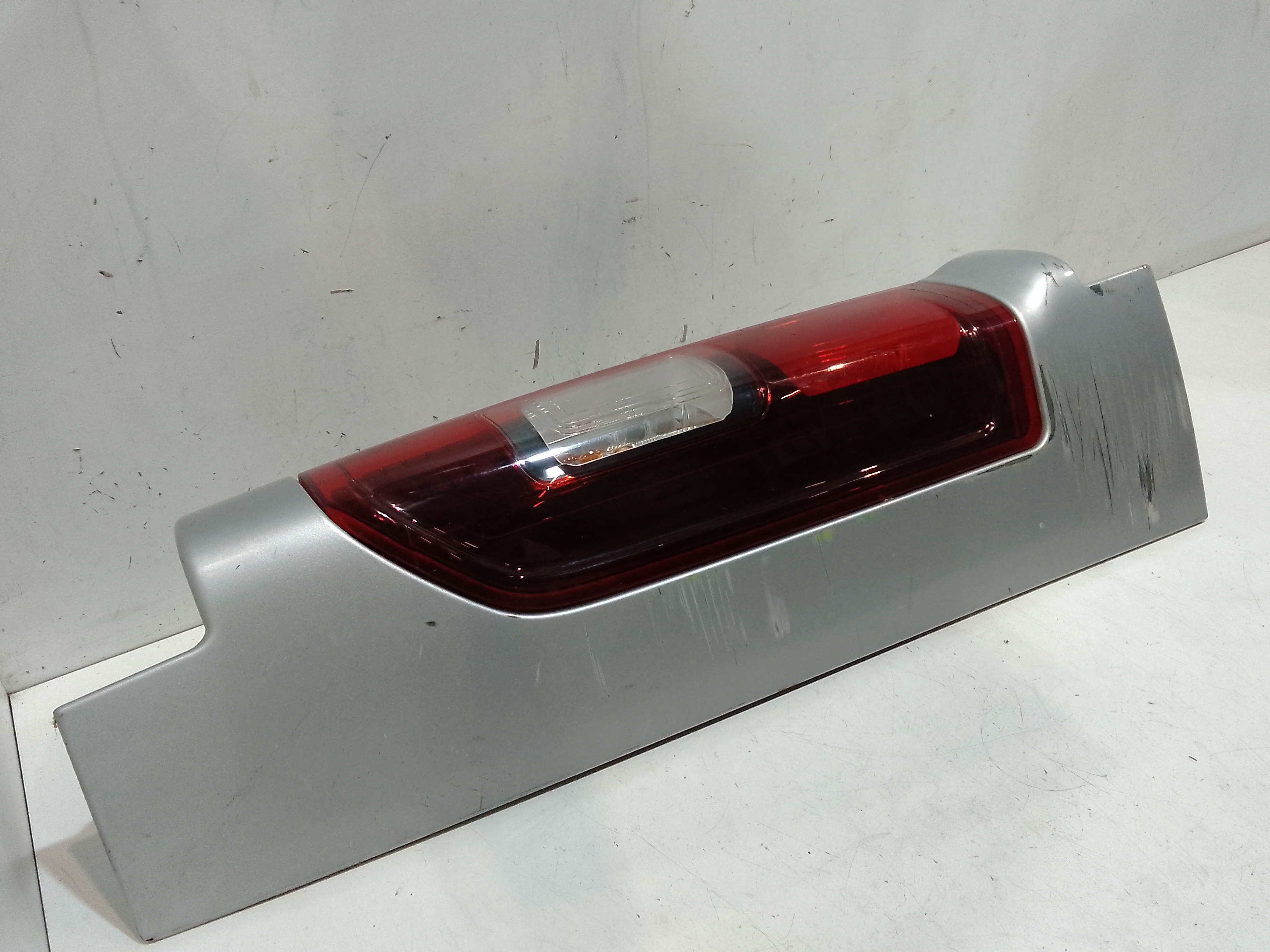 Fanale Post. Sinistro 265556737R Usato