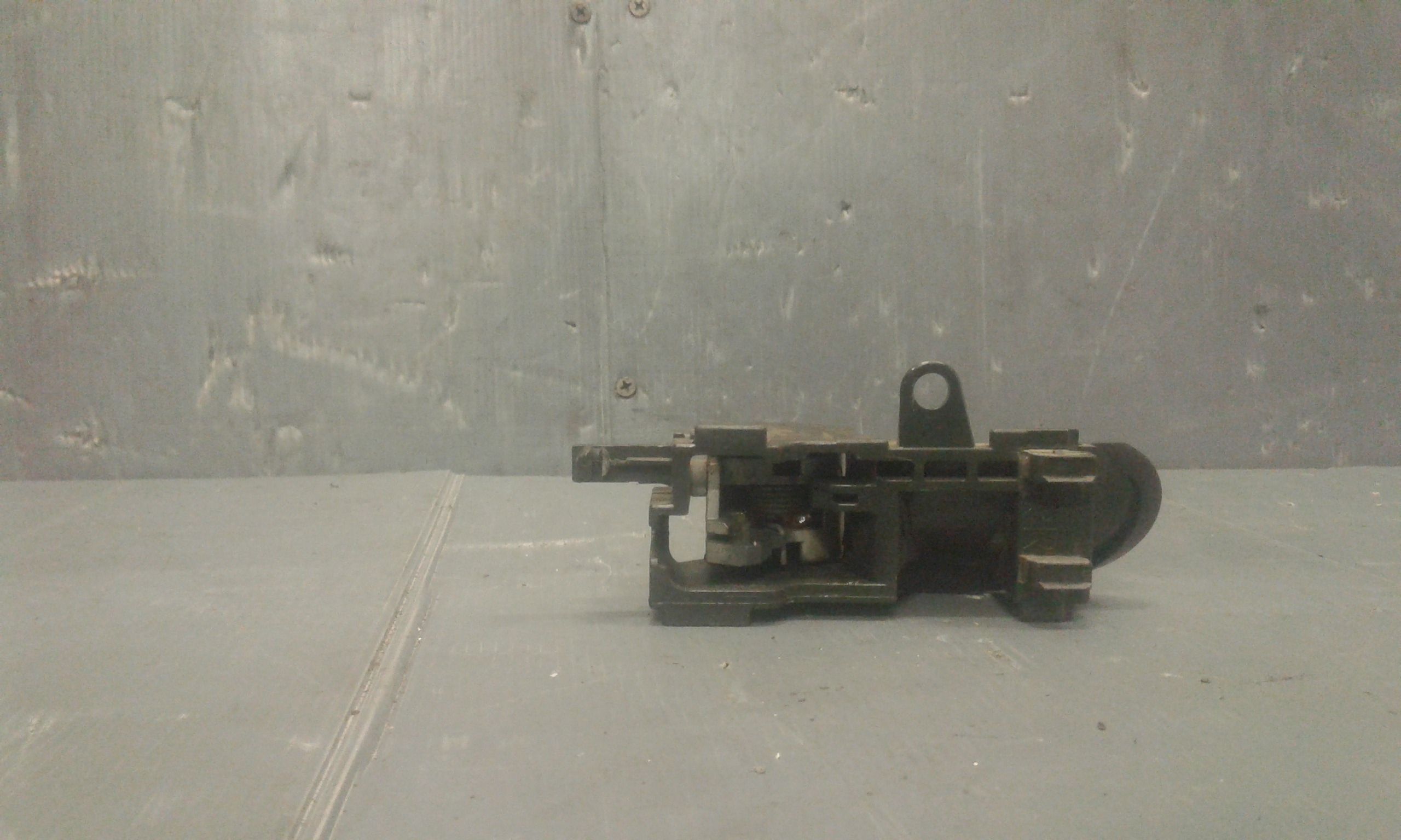 Maniglia Int. Apertura Porta Post. Destro 692050D010B1 Usato