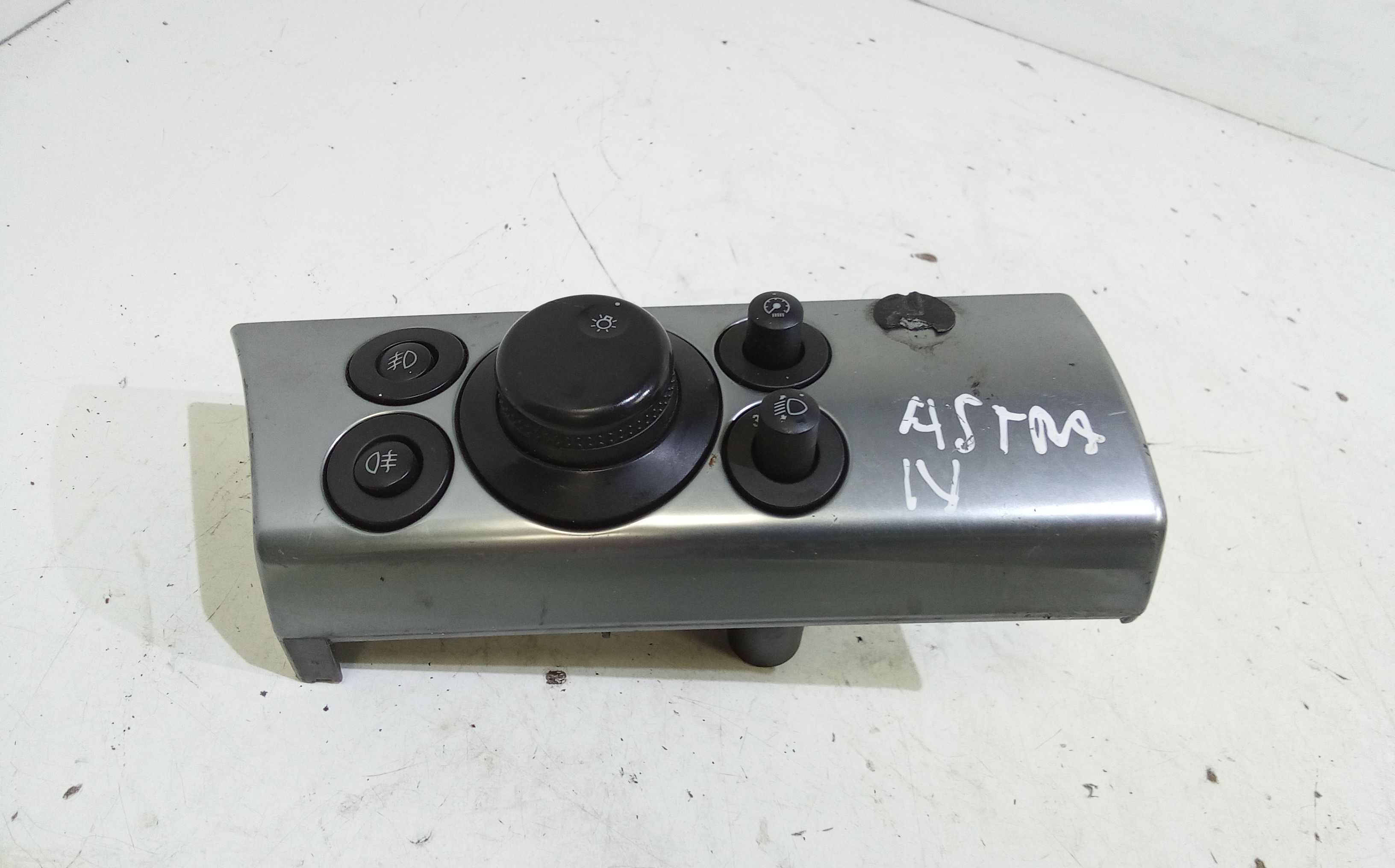 Interruttore Blocco Comando Luci 13129254 Usato