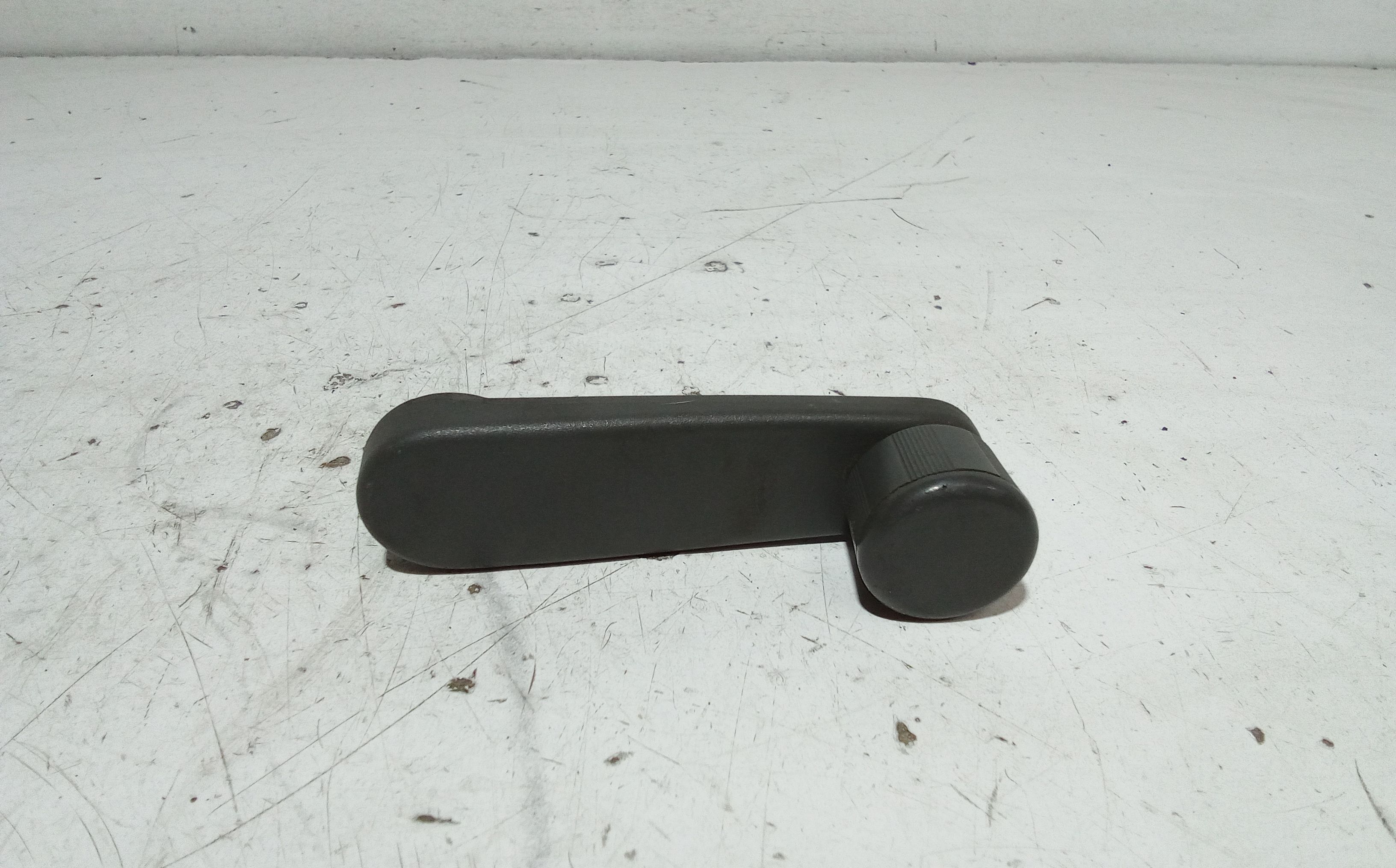 Manovella Alzacristallo Porta Ant. Destro 735354494 Usato