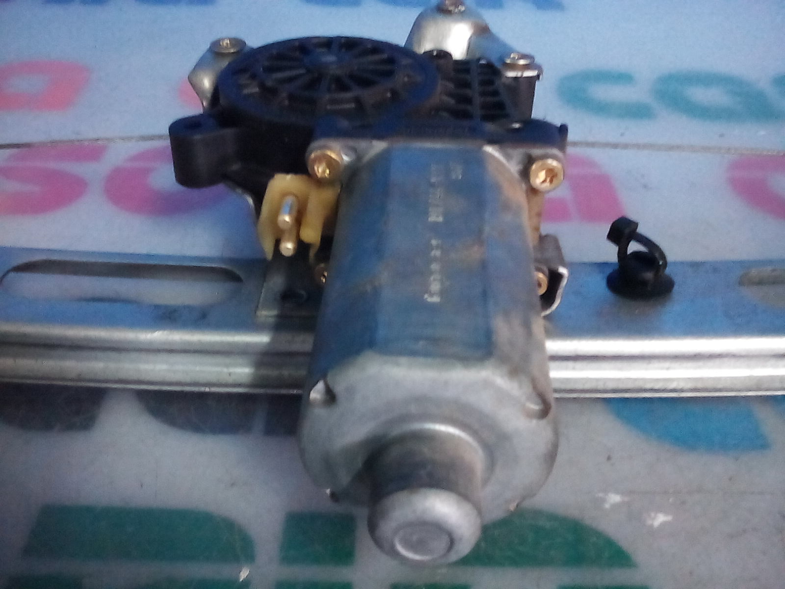 Alzacristallo Porta Ant. Destro Usato