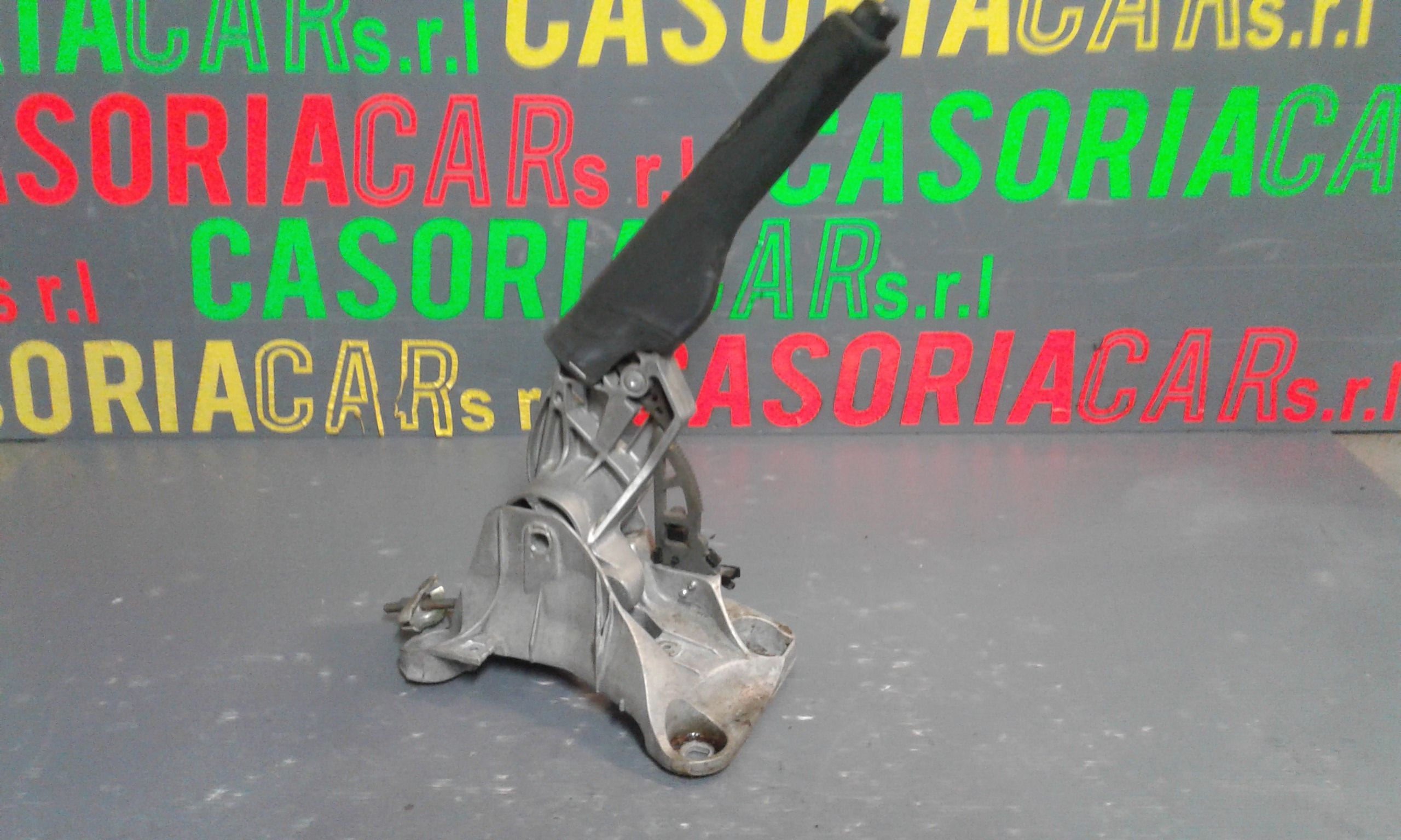 Leva Freno Stazionamento 1K0711303P3Q7 Usato