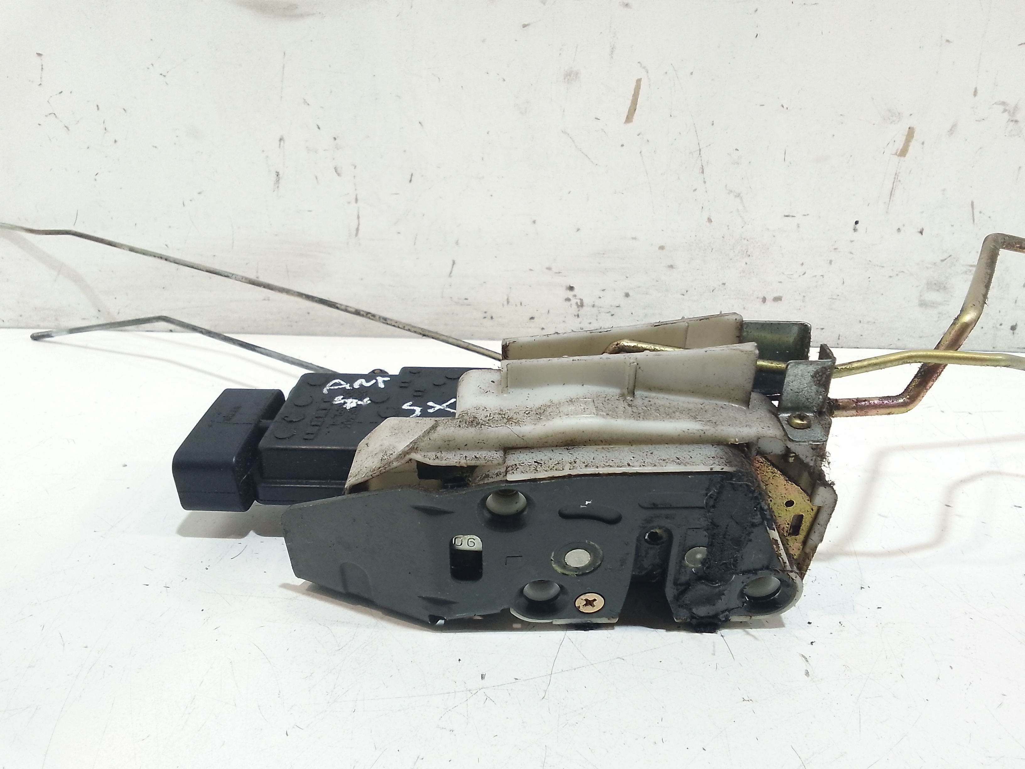 Serratura Porta Ant. Sinistro 8220286G10000 Usato