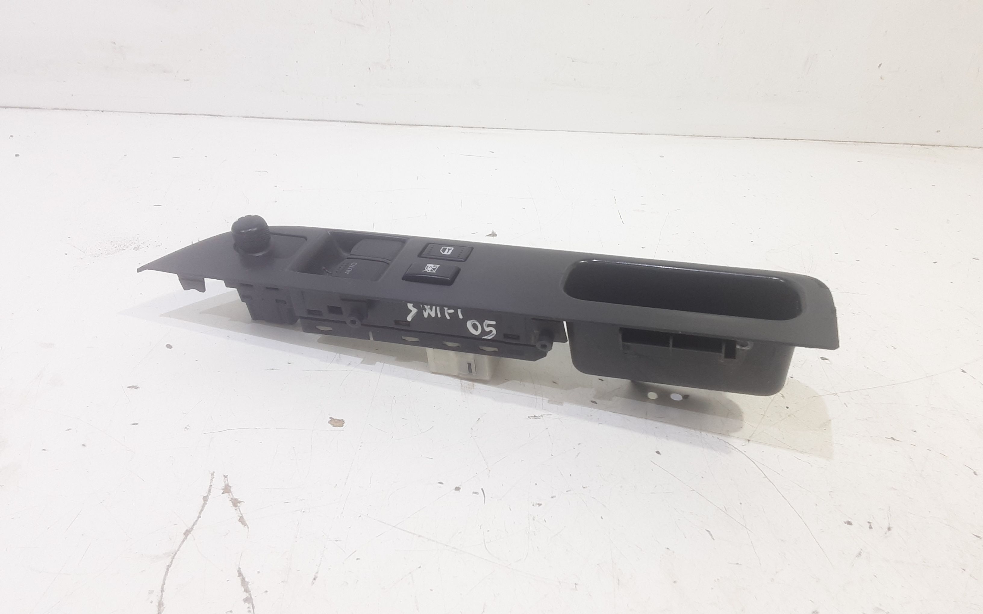 Interruttore Alzacristalli Porta Ant. Sinistro Usato