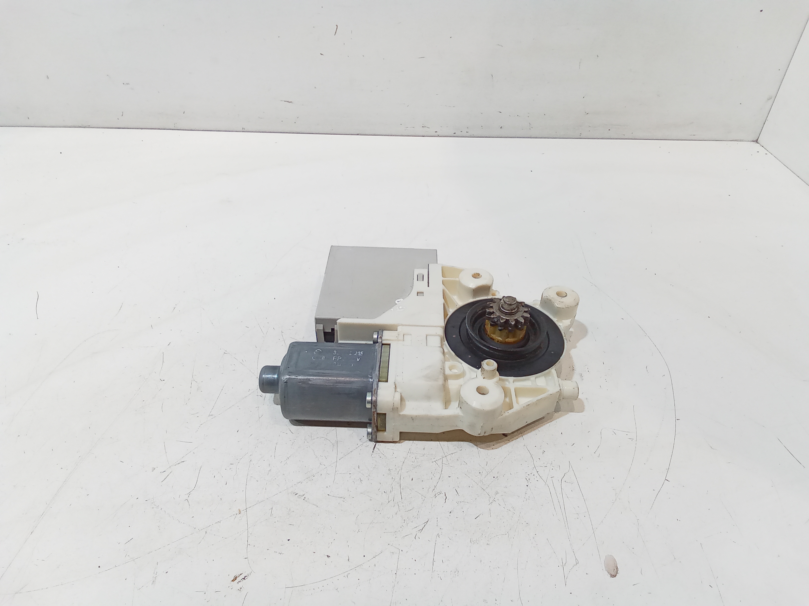 Motorino Alzacristallo Porta Ant. Sinistro 1347885 Usato