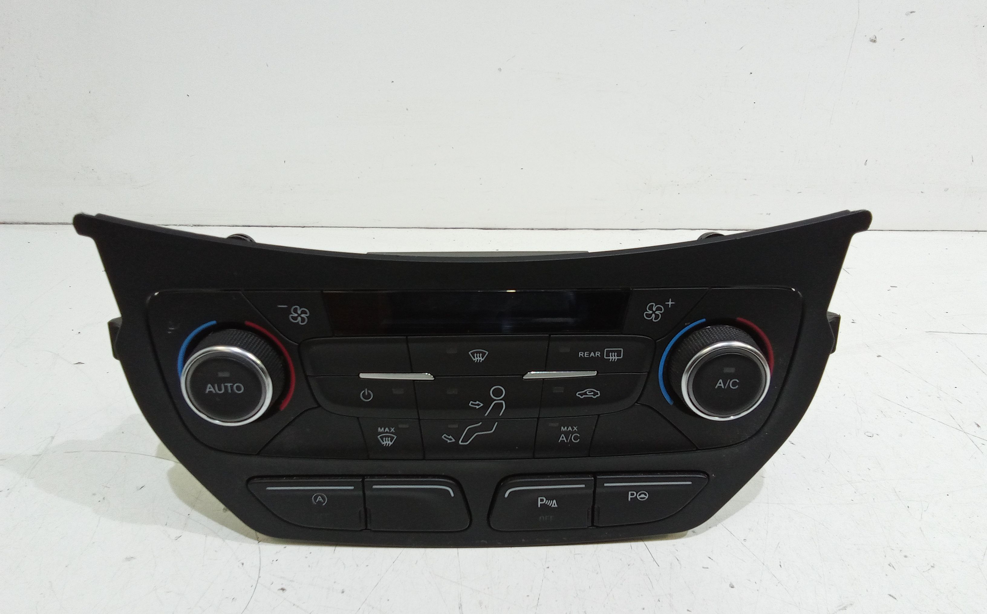 Blocco Comando Climatizzazione 2024978 Usato