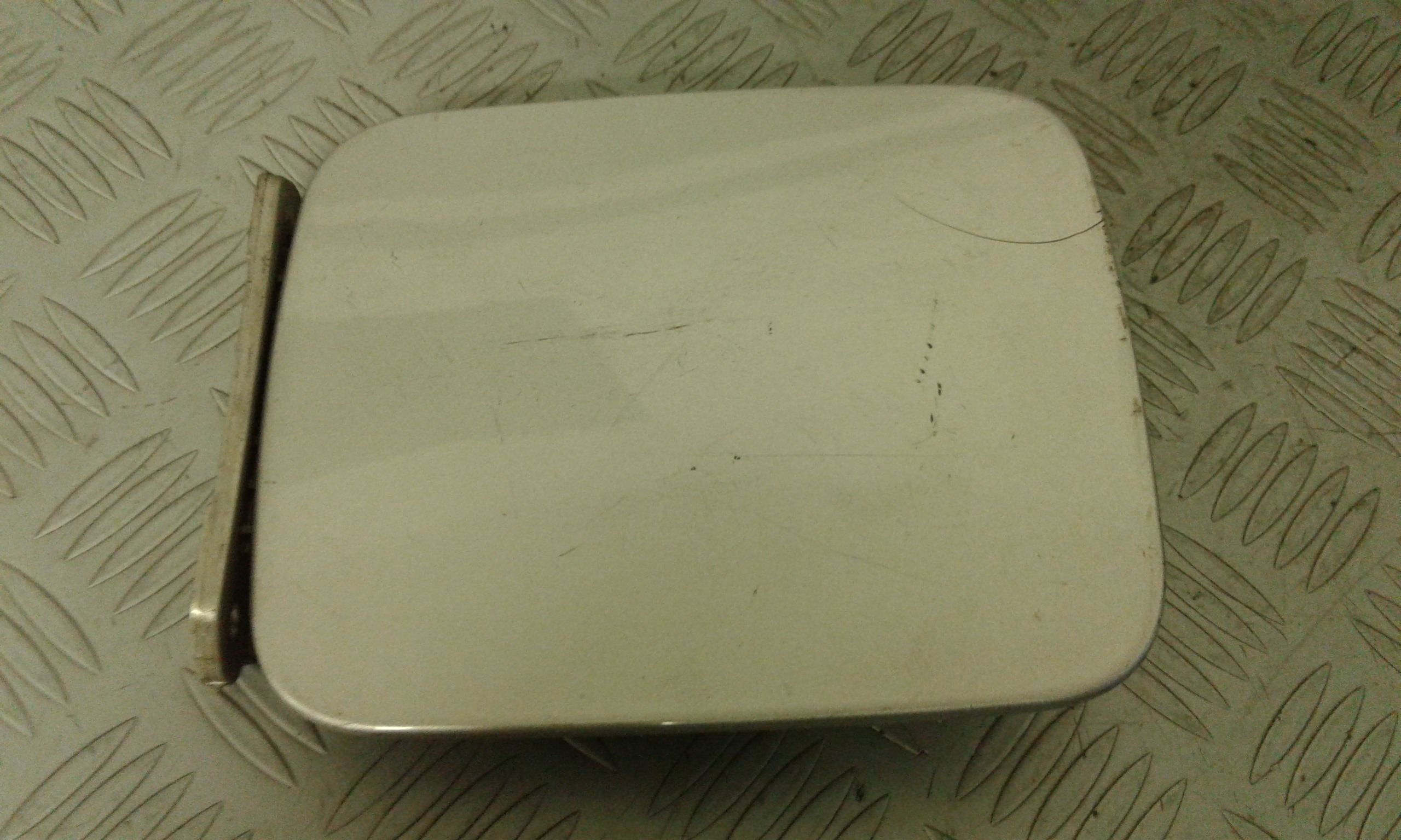 Sportello Carburante 6951022210 Usato