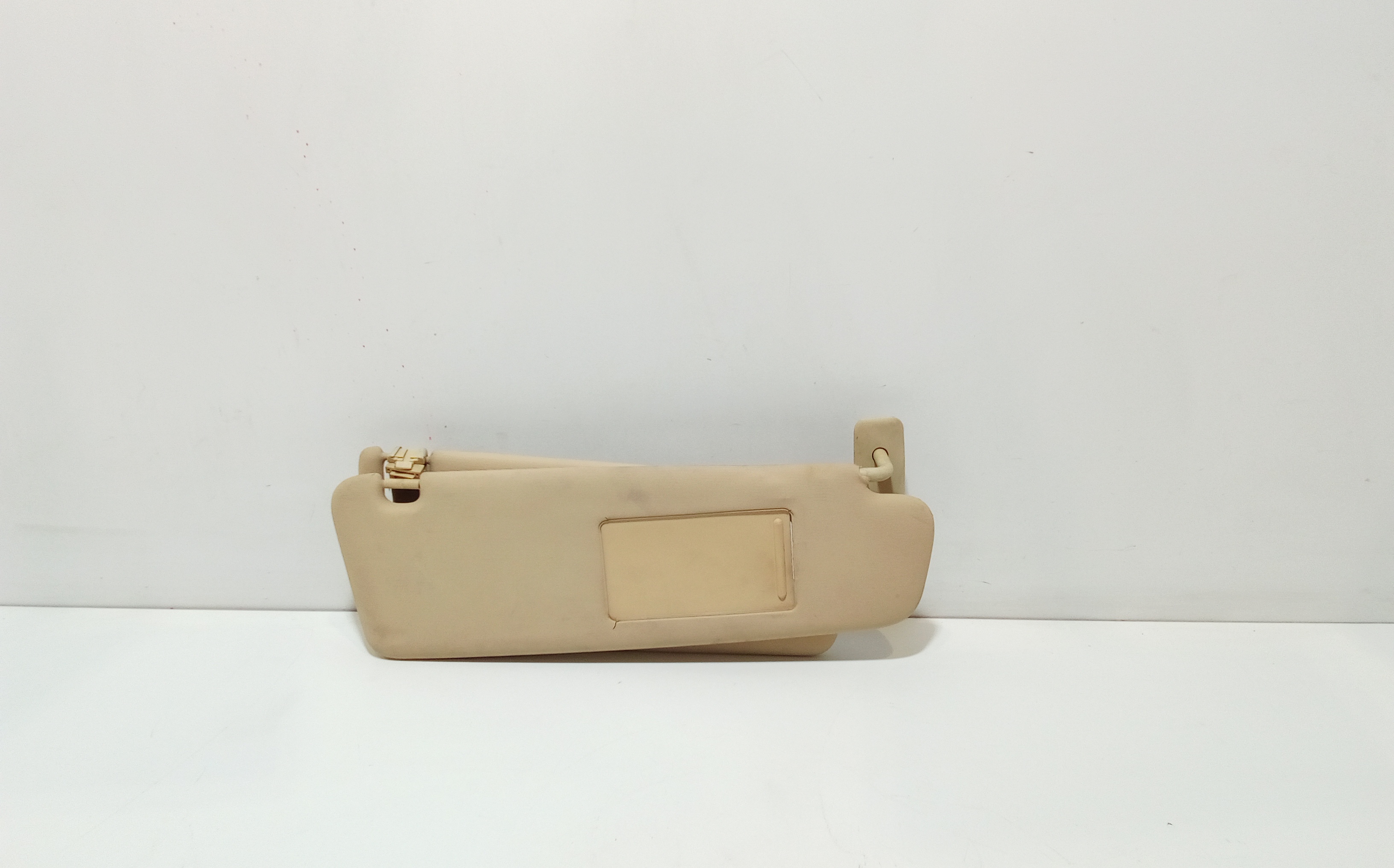 Aletta Parasole Parabrezza Destro 7L6857552AQ3W5 Usato