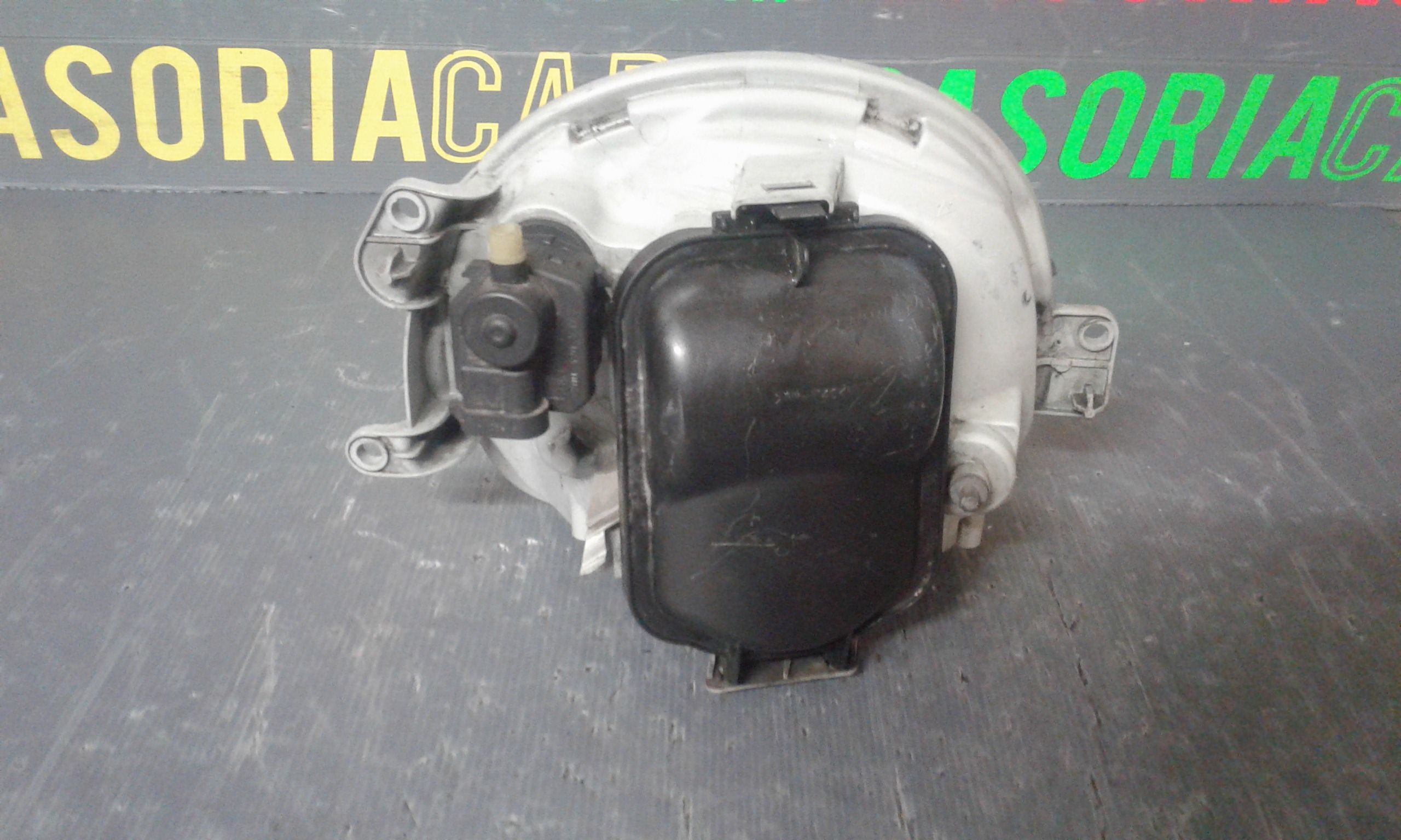 Proiettore Sinistro 7701036395 Usato