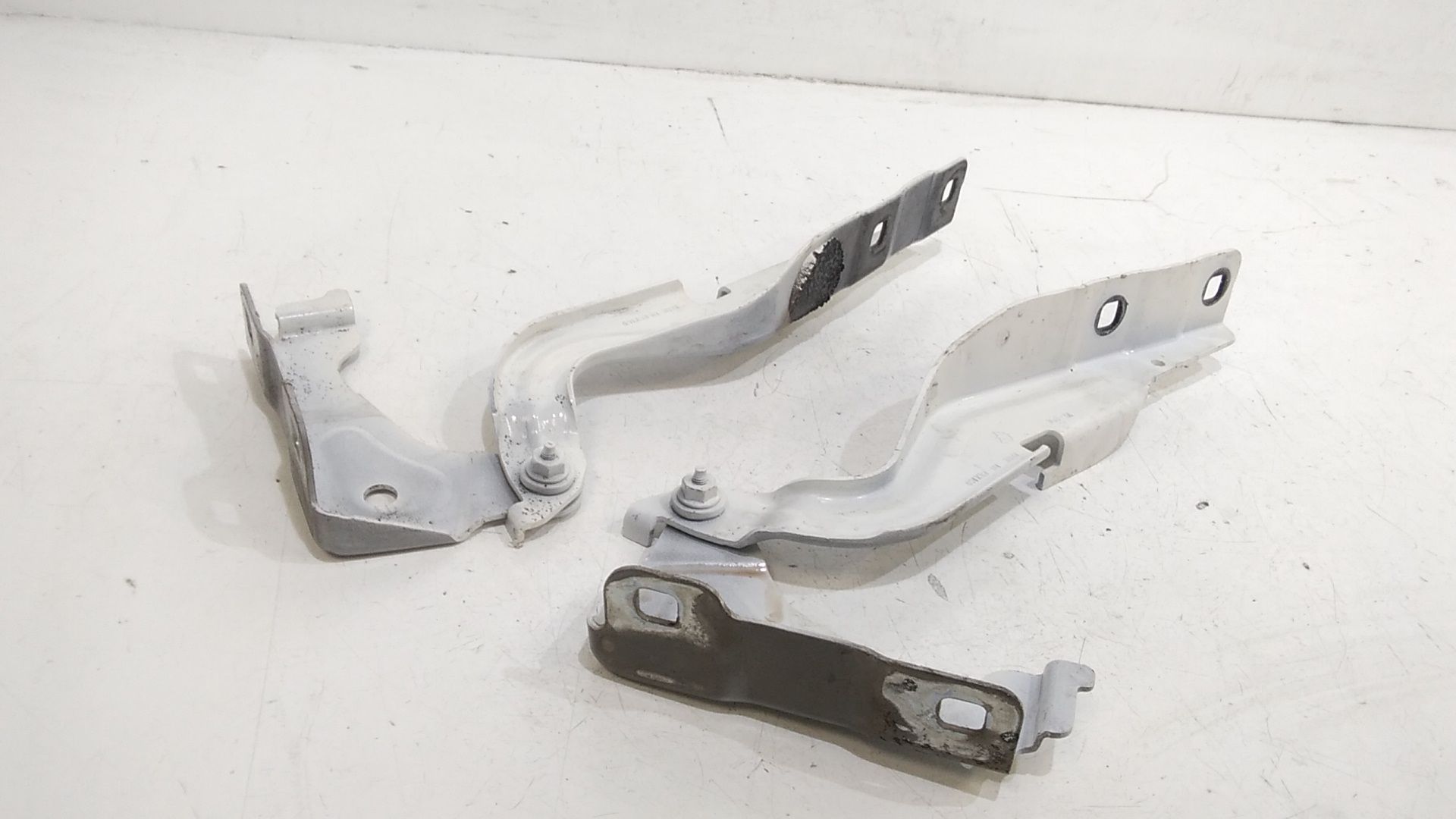 Cerniera Cofano Ant. Sinistro K68244075AA Usato