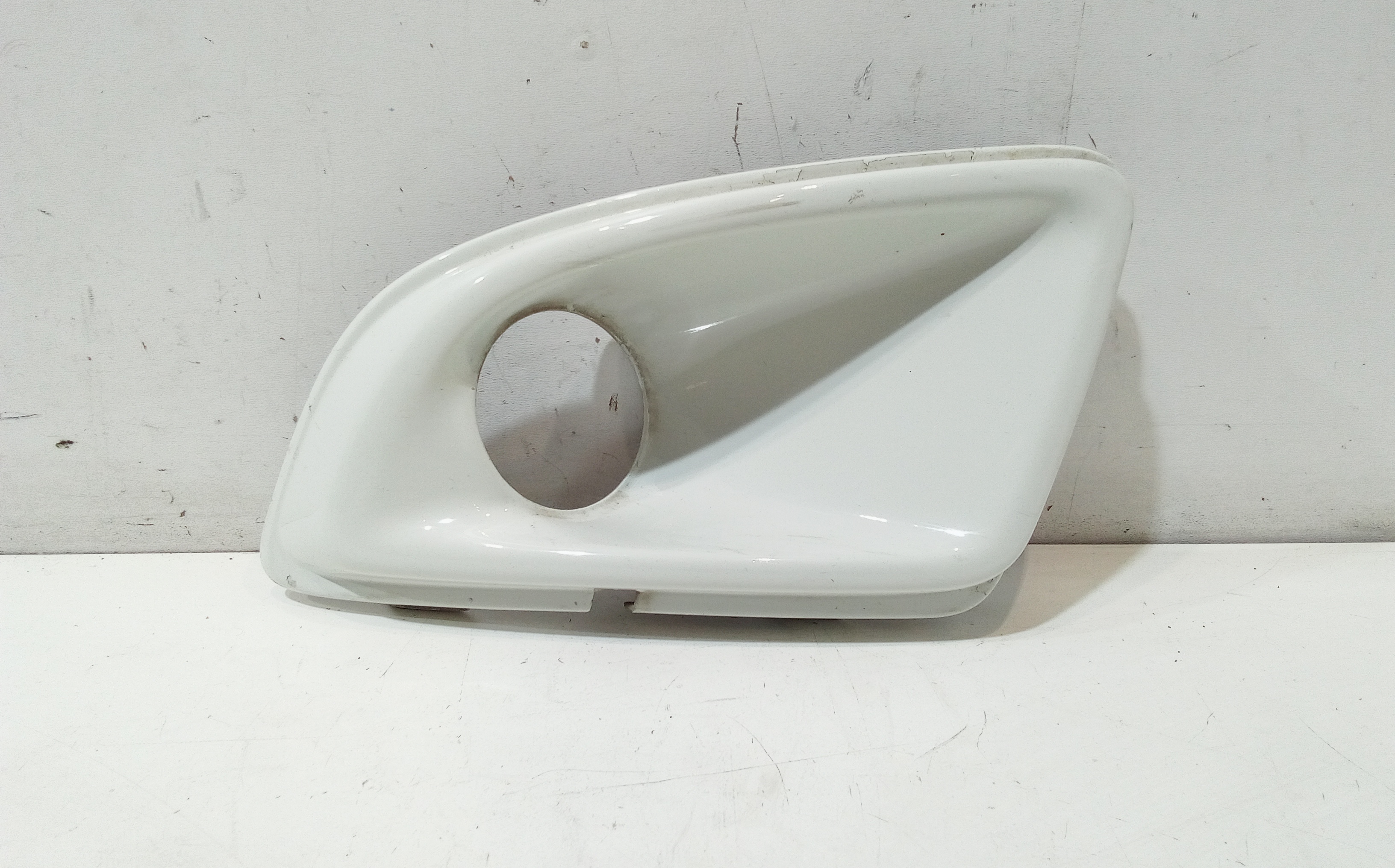 Griglia Lat. Paraurti Ant. Fendinebbia Destro Usato