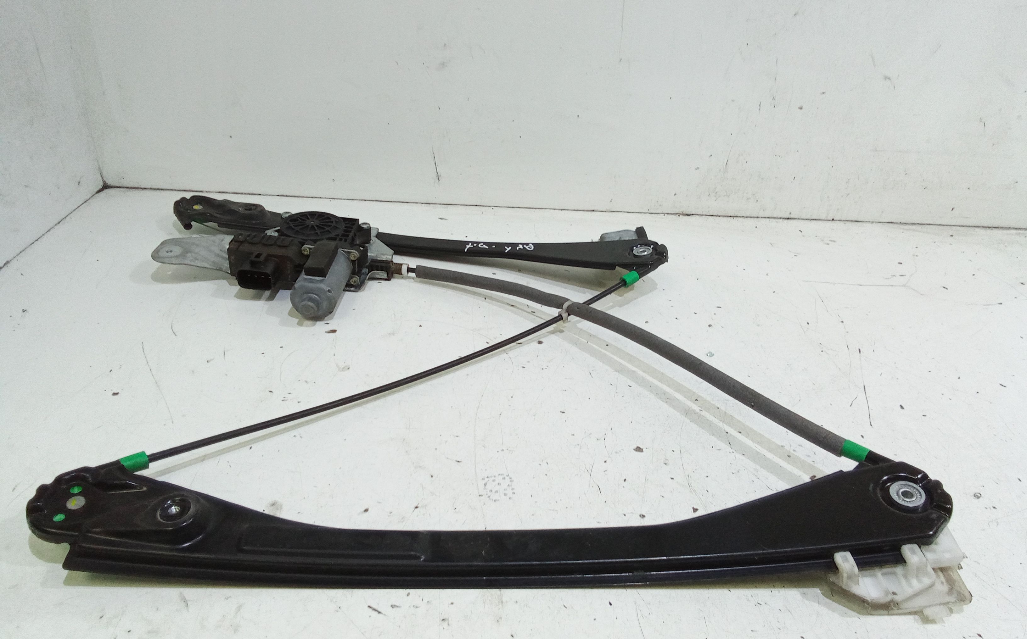 Alzacristallo Porta Ant. Destro Usato