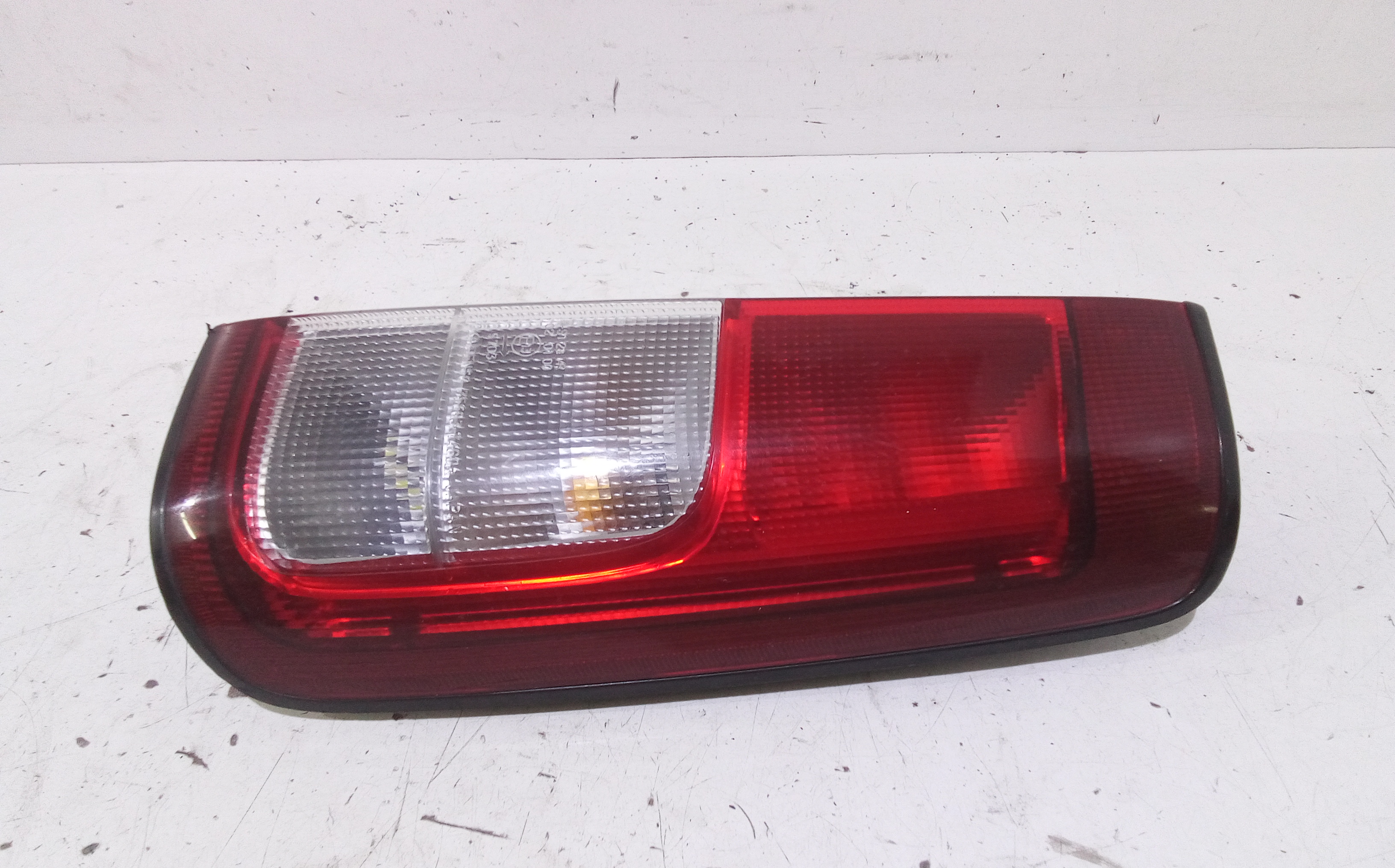 Fanale Post. Destro 3565086G00000 Usato