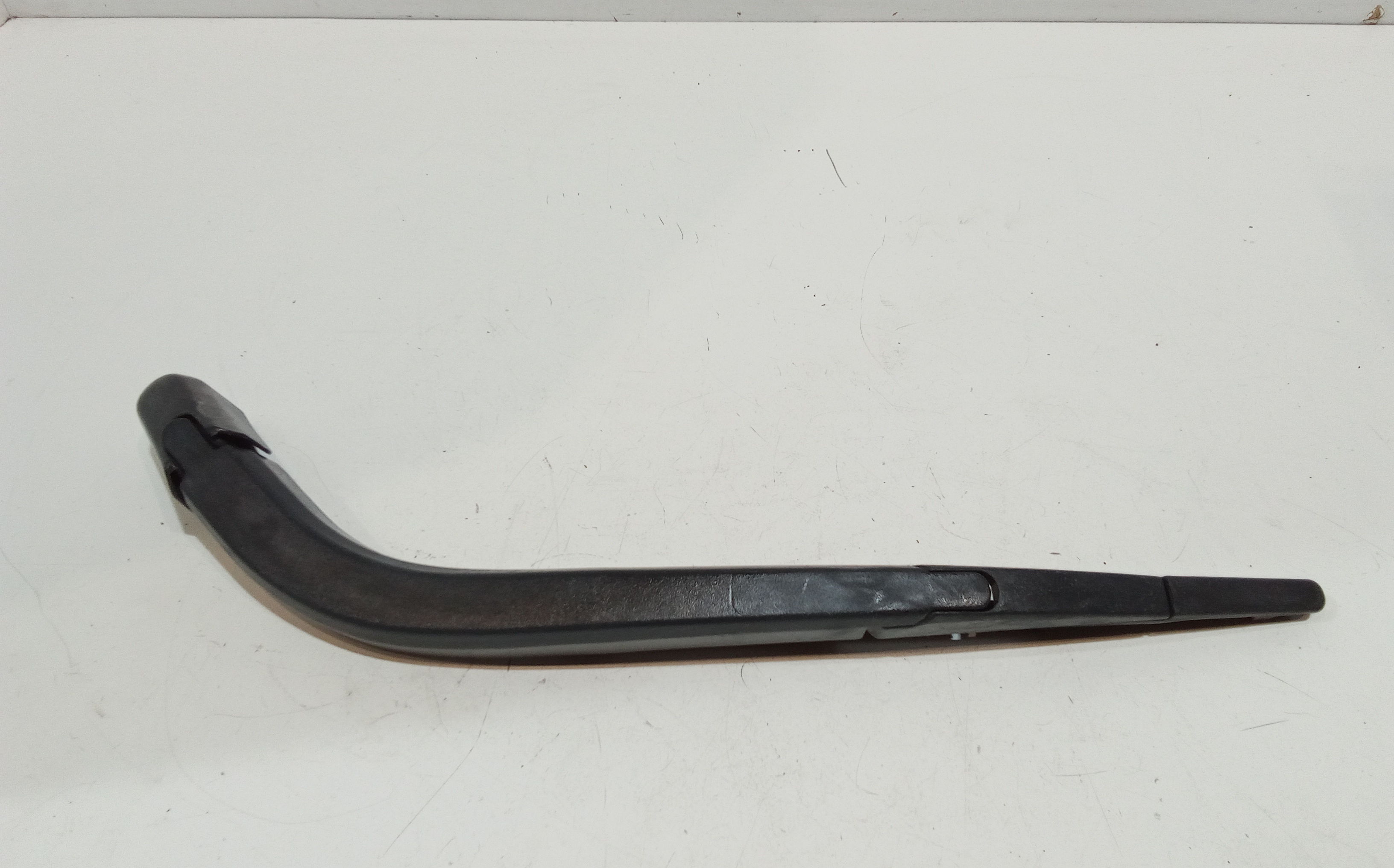 Braccio Tergilunotto 38821M68K00000 Usato