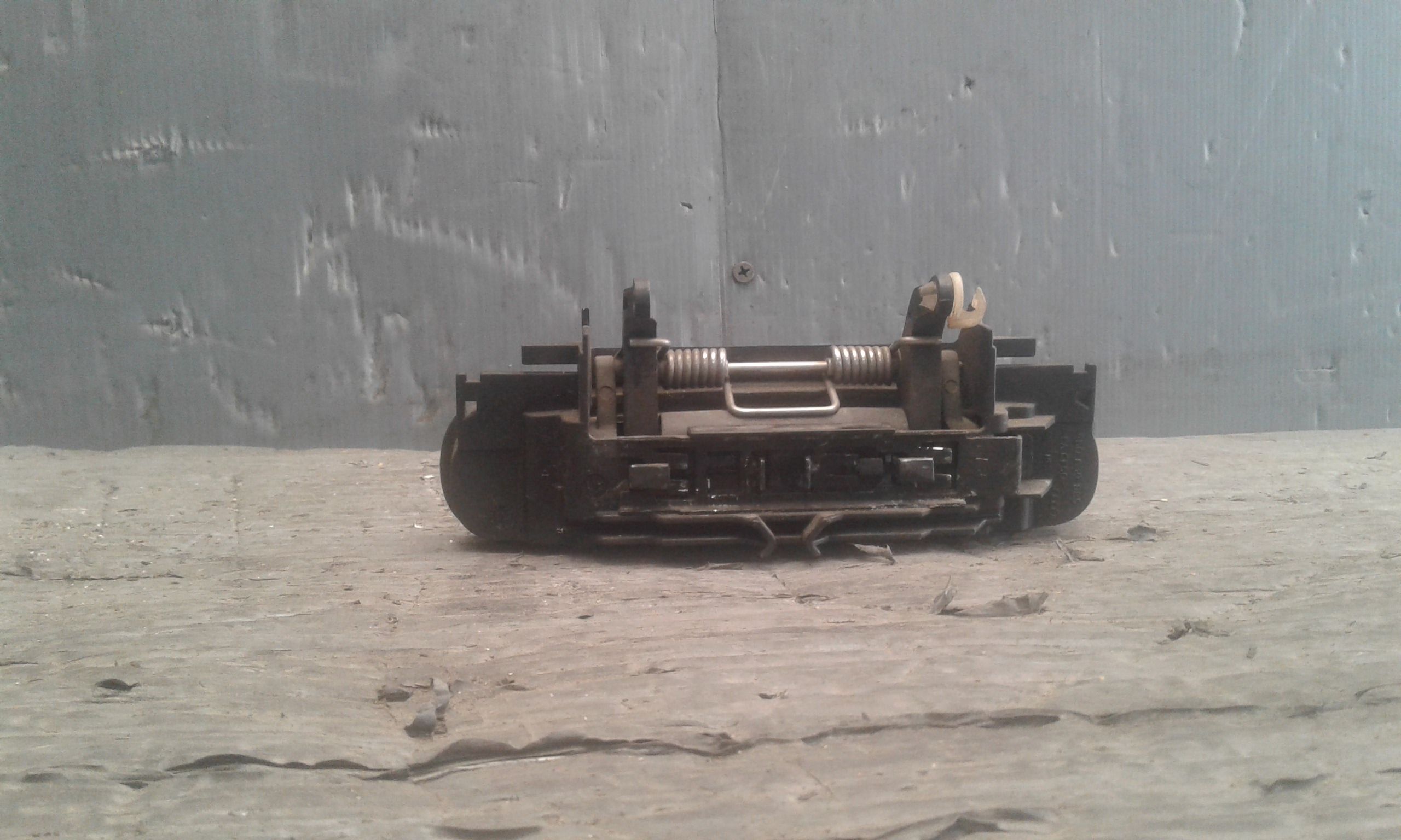 Maniglia Porta Post. Destro 8E0839207 Usato