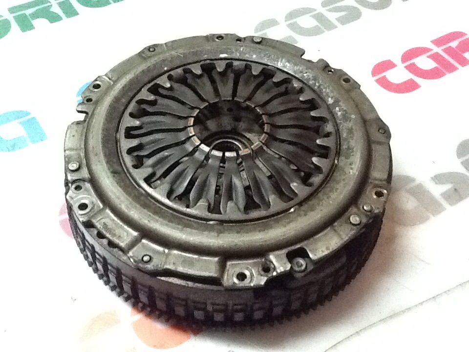 Kit Frizione E Volano Usato