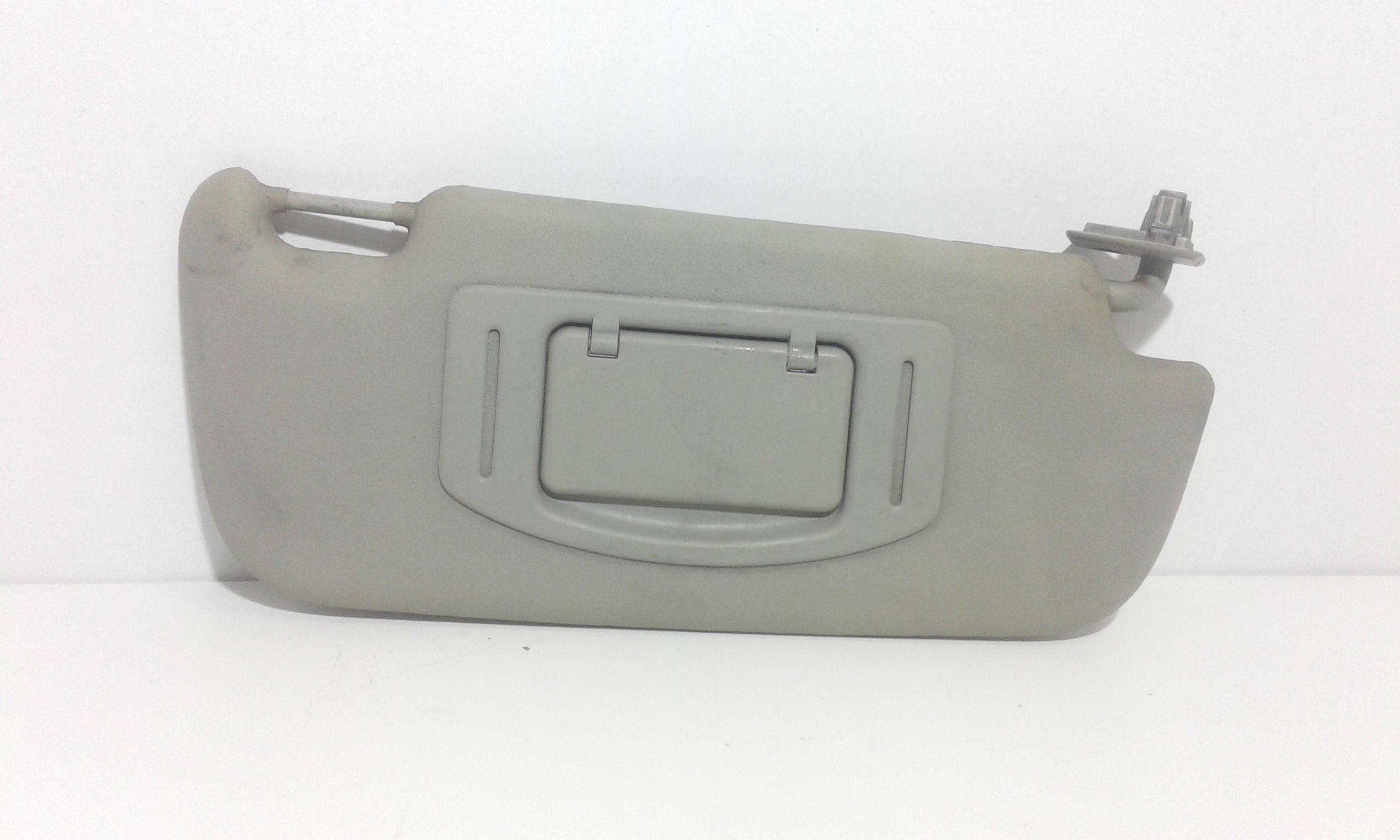 Aletta Parasole Parabrezza Destro A4548100410CH0A Usato