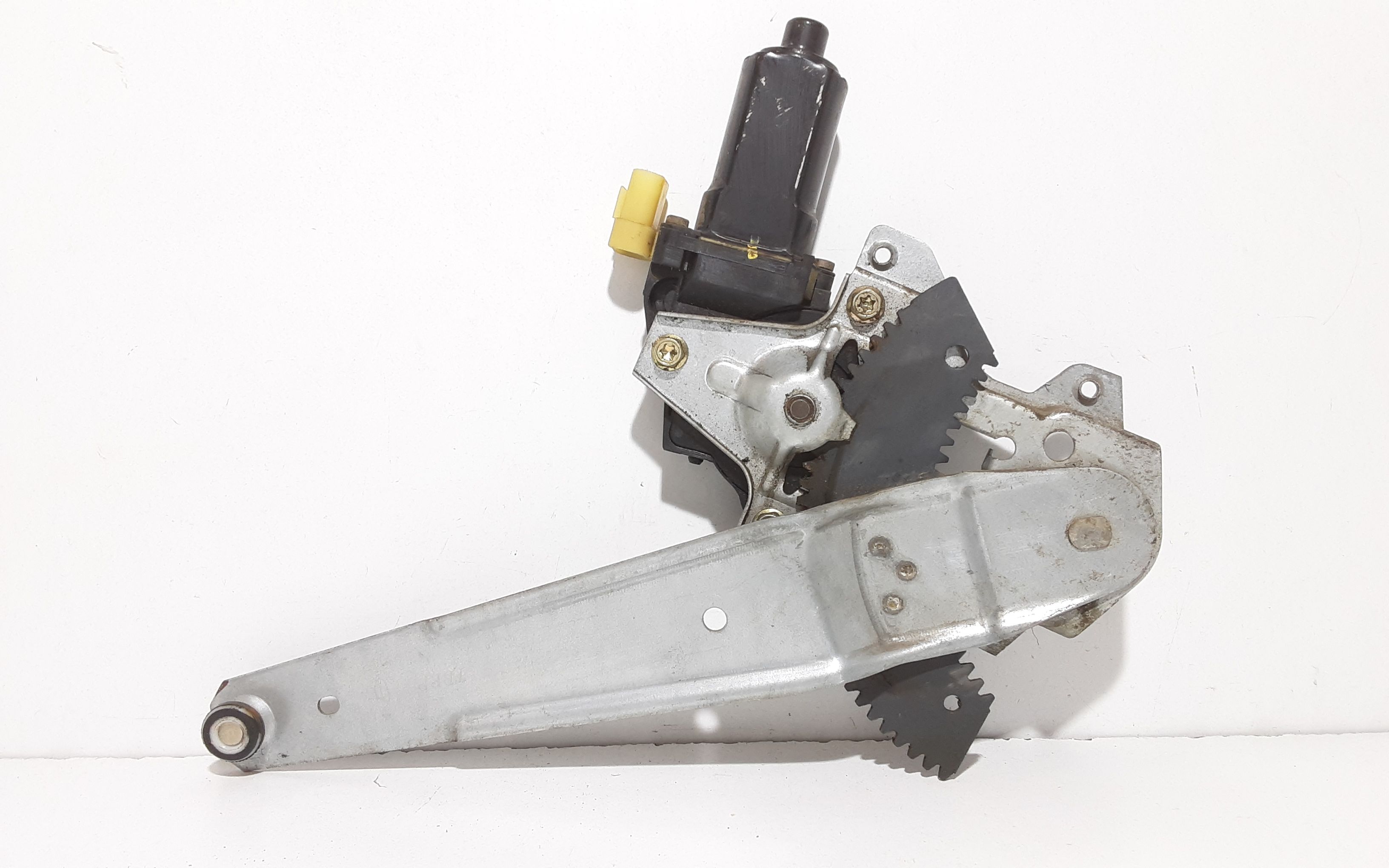 Alzacristallo Porta Post. Destro 834021C000 Usato