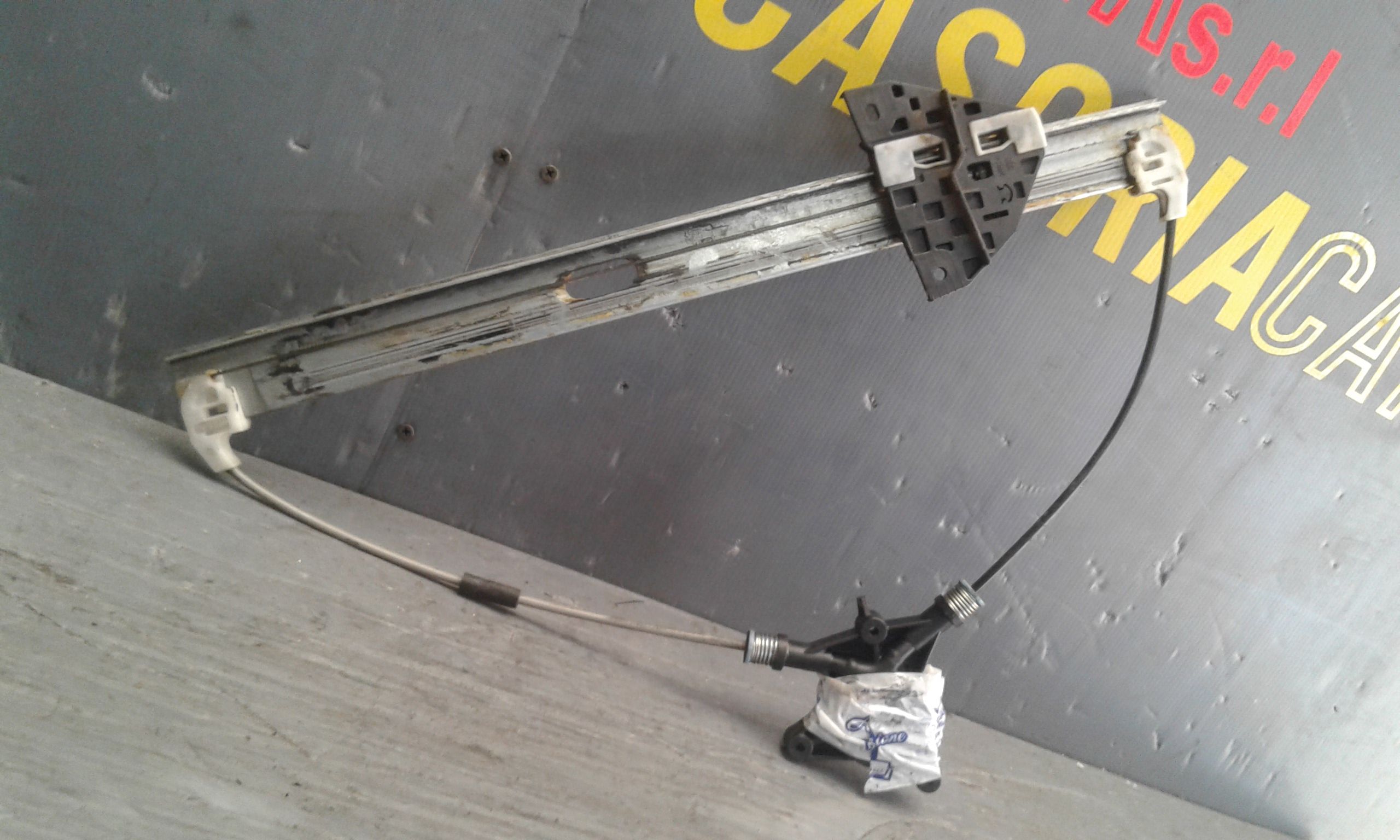 Alzacristallo Porta Ant. Sinistro Usato