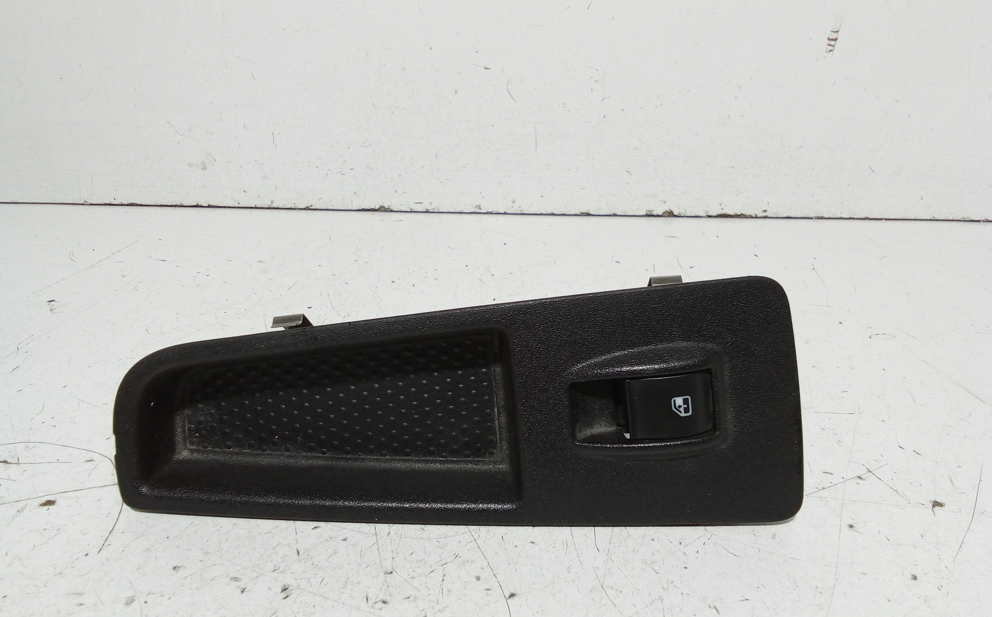 Interruttore Alzacristalli Porta Ant. Destro Usato