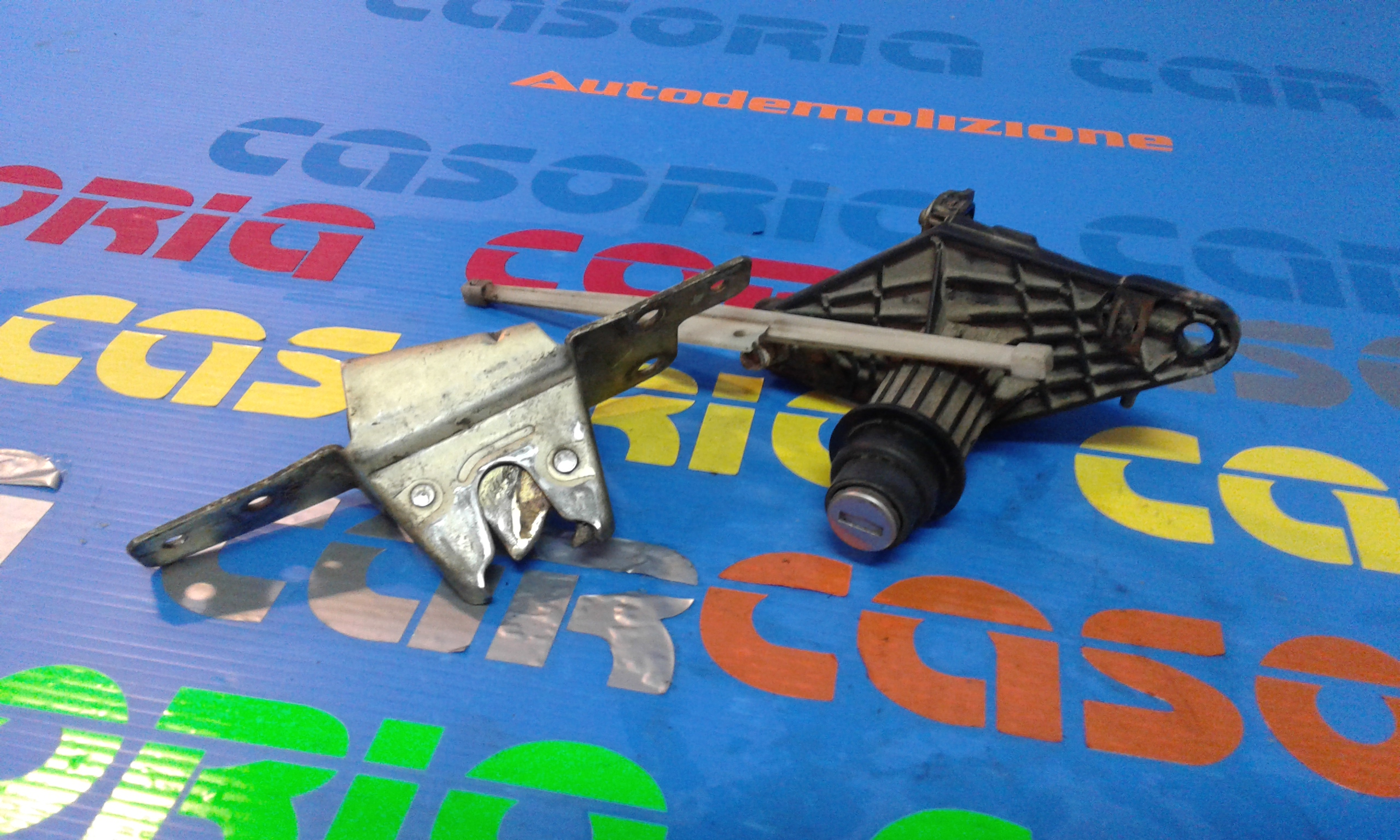 Serratura Cofano Post. Usato