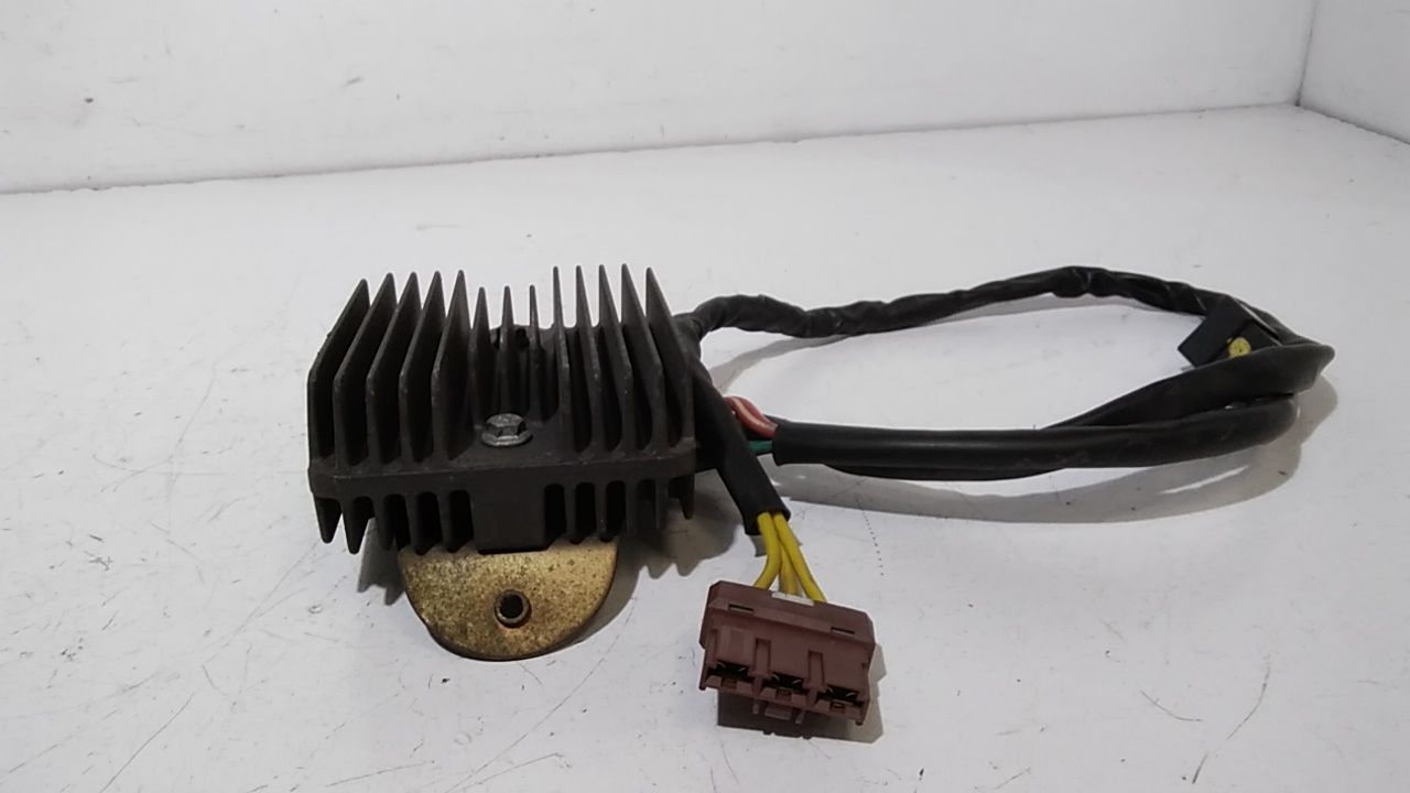 Regolatore Tensione Usato