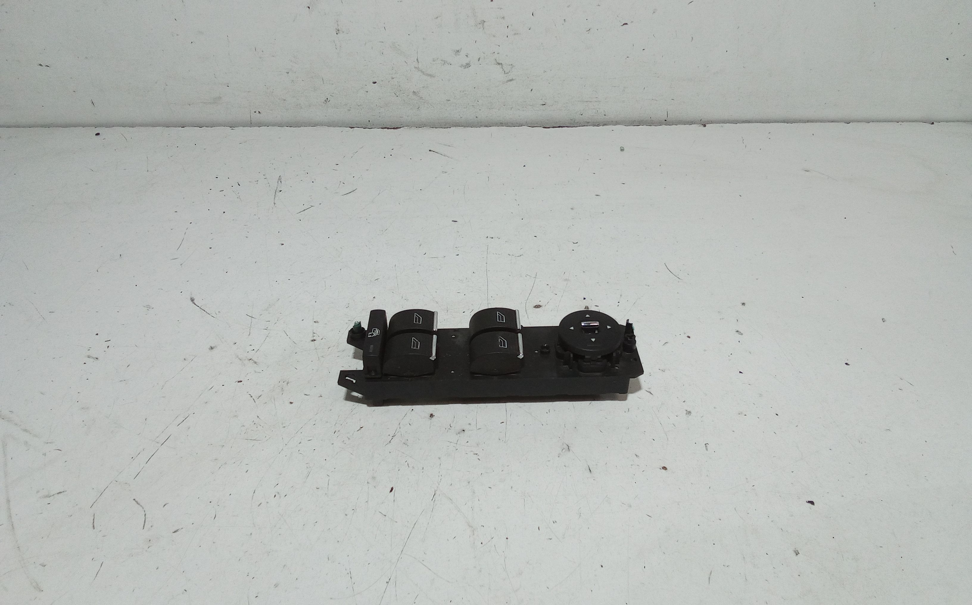 Interruttore Alzacristalli Porta Ant. Sinistro Usato