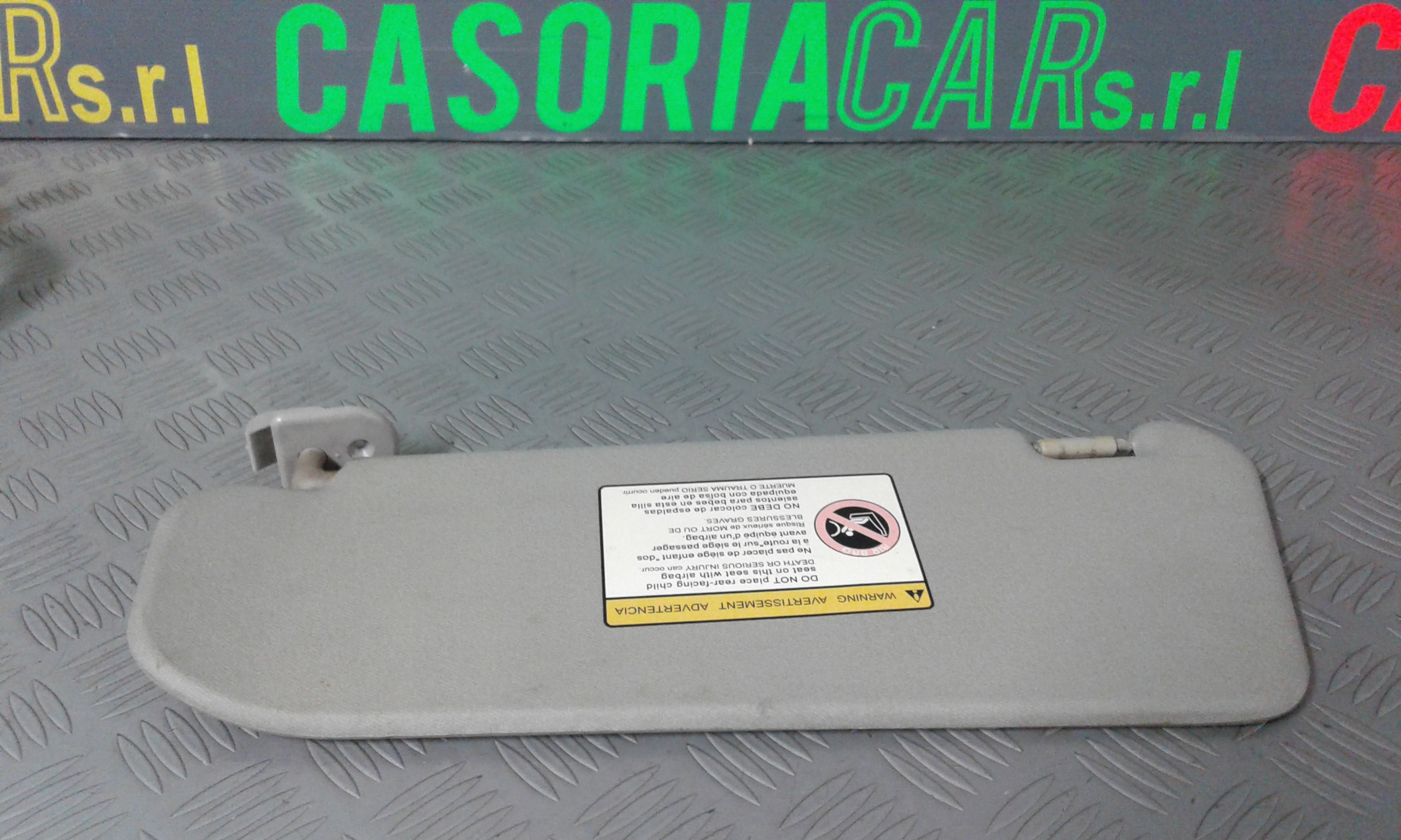 Aletta Parasole Parabrezza Destro 96650100 Usato