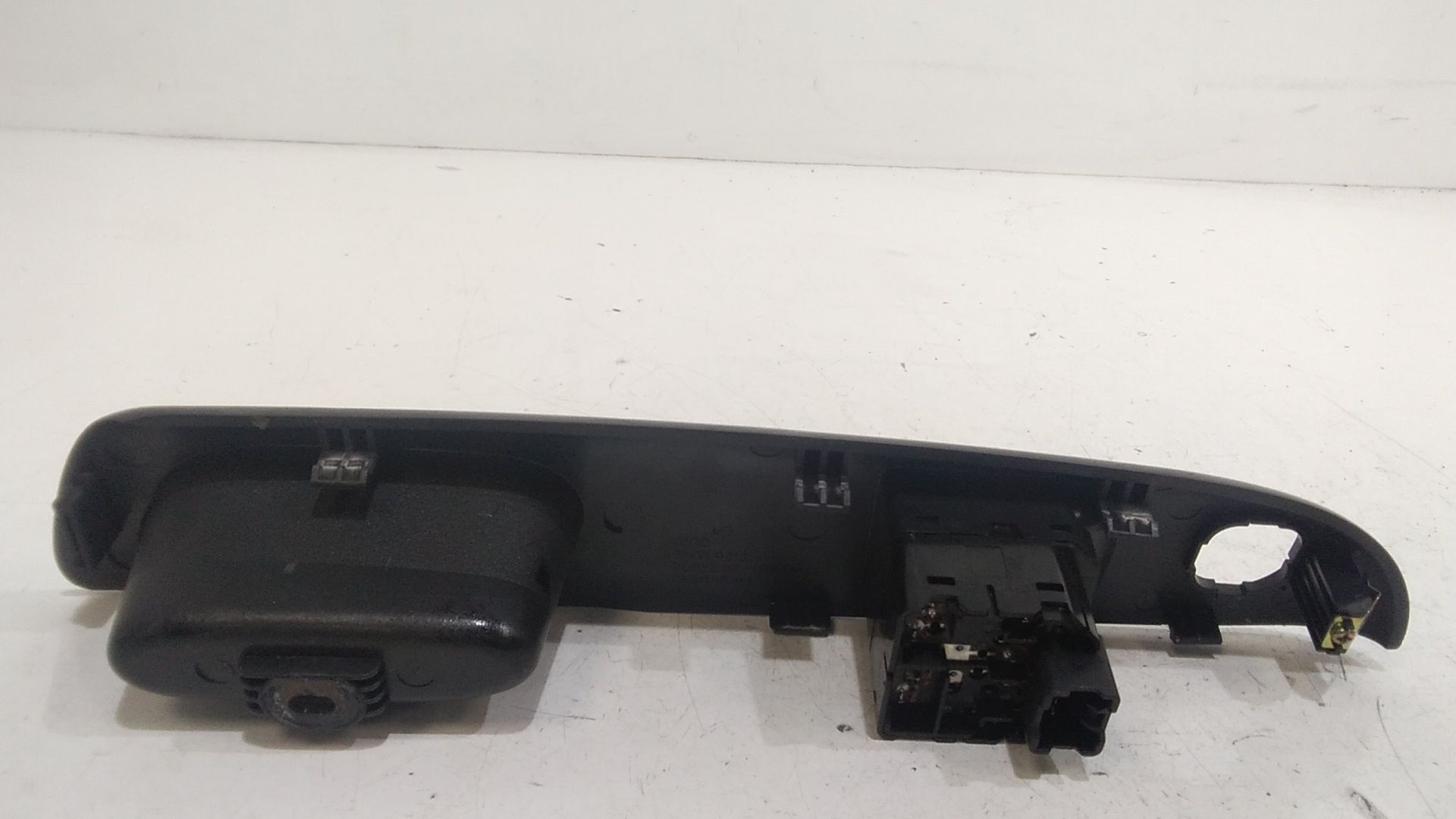 Interruttore Alzacristalli Porta Ant. Sinistro Usato