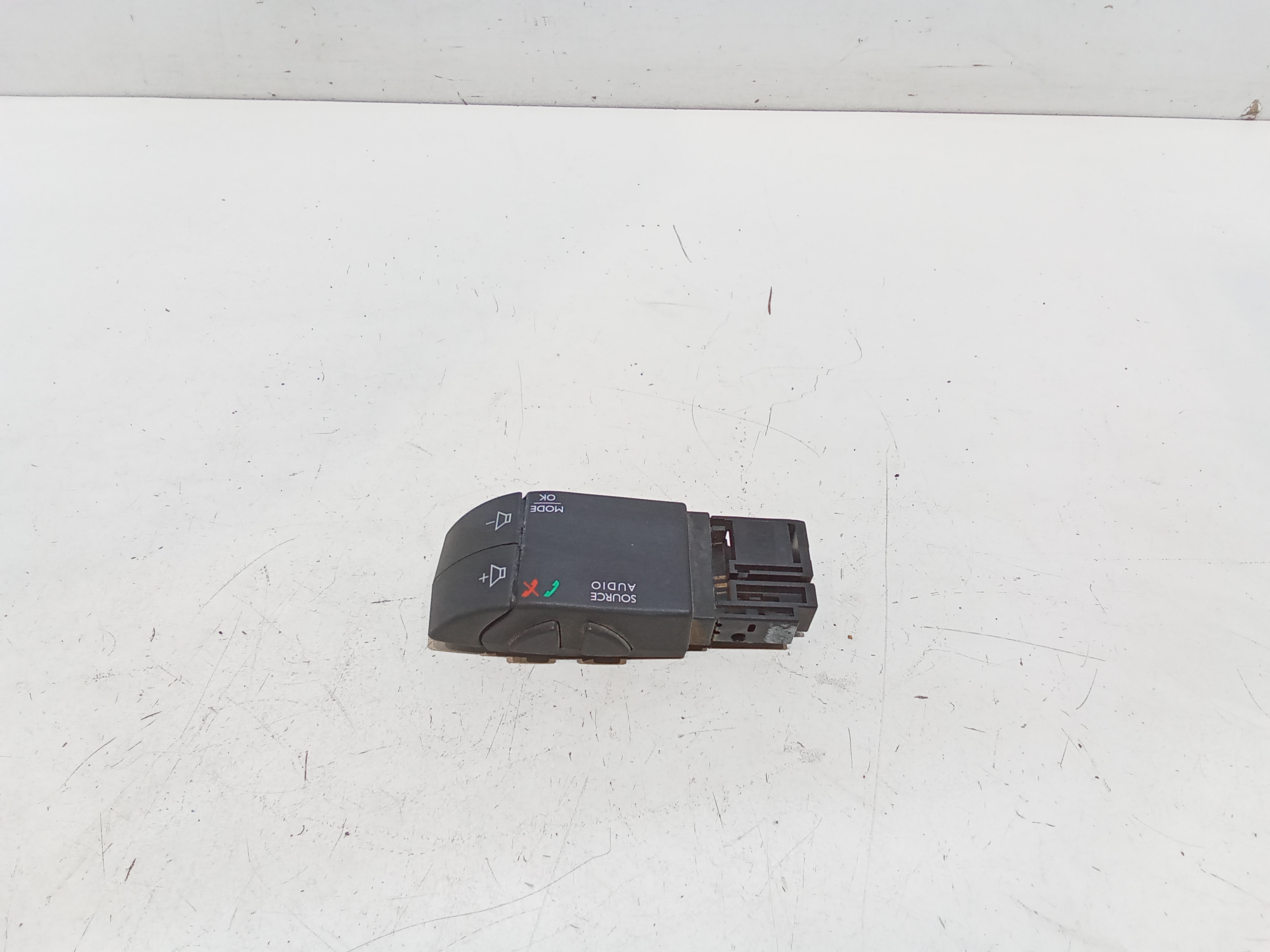 Blocco Volante Multifunzione Usato