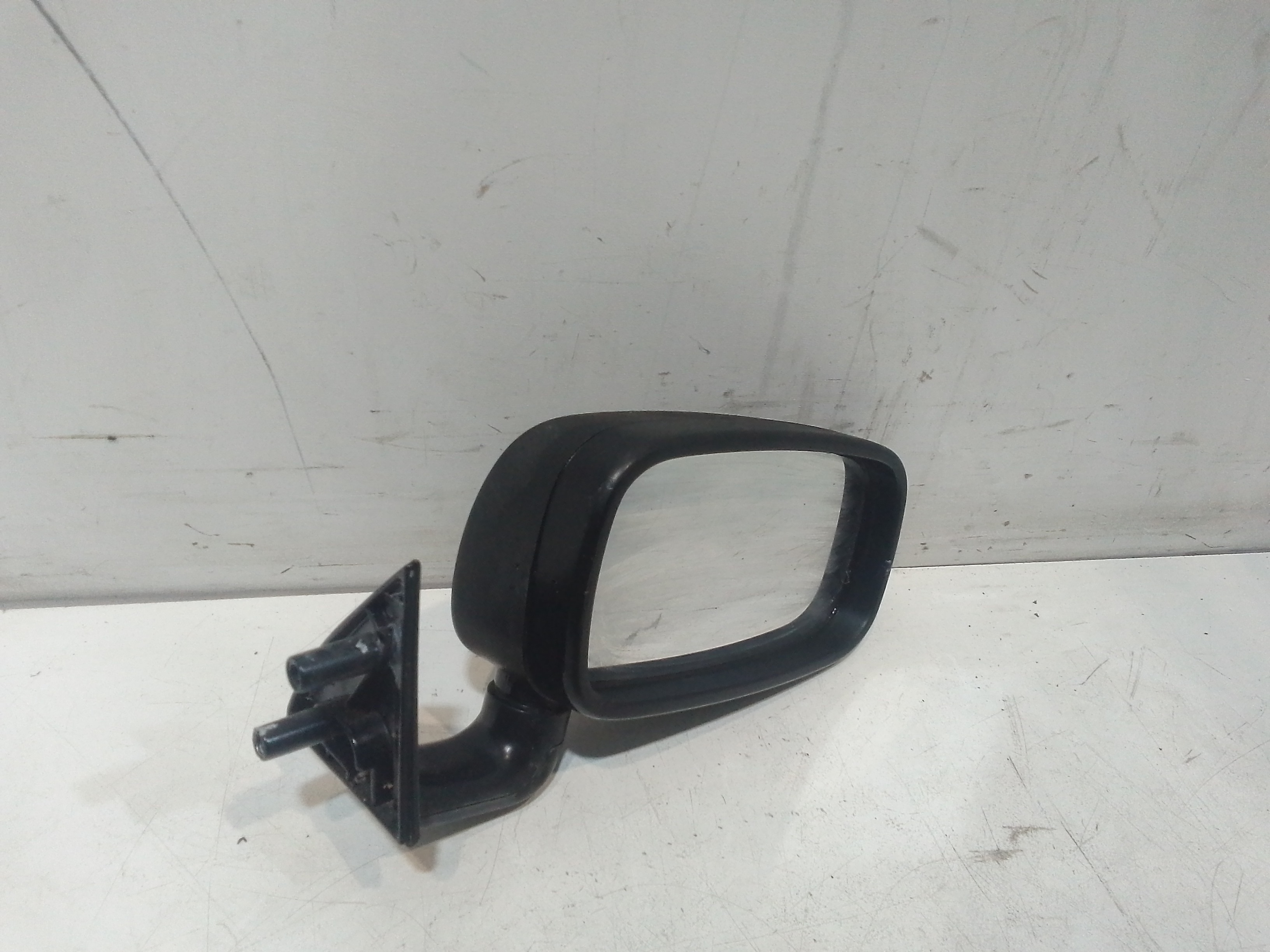 Retrovisore Est. Destro Usato