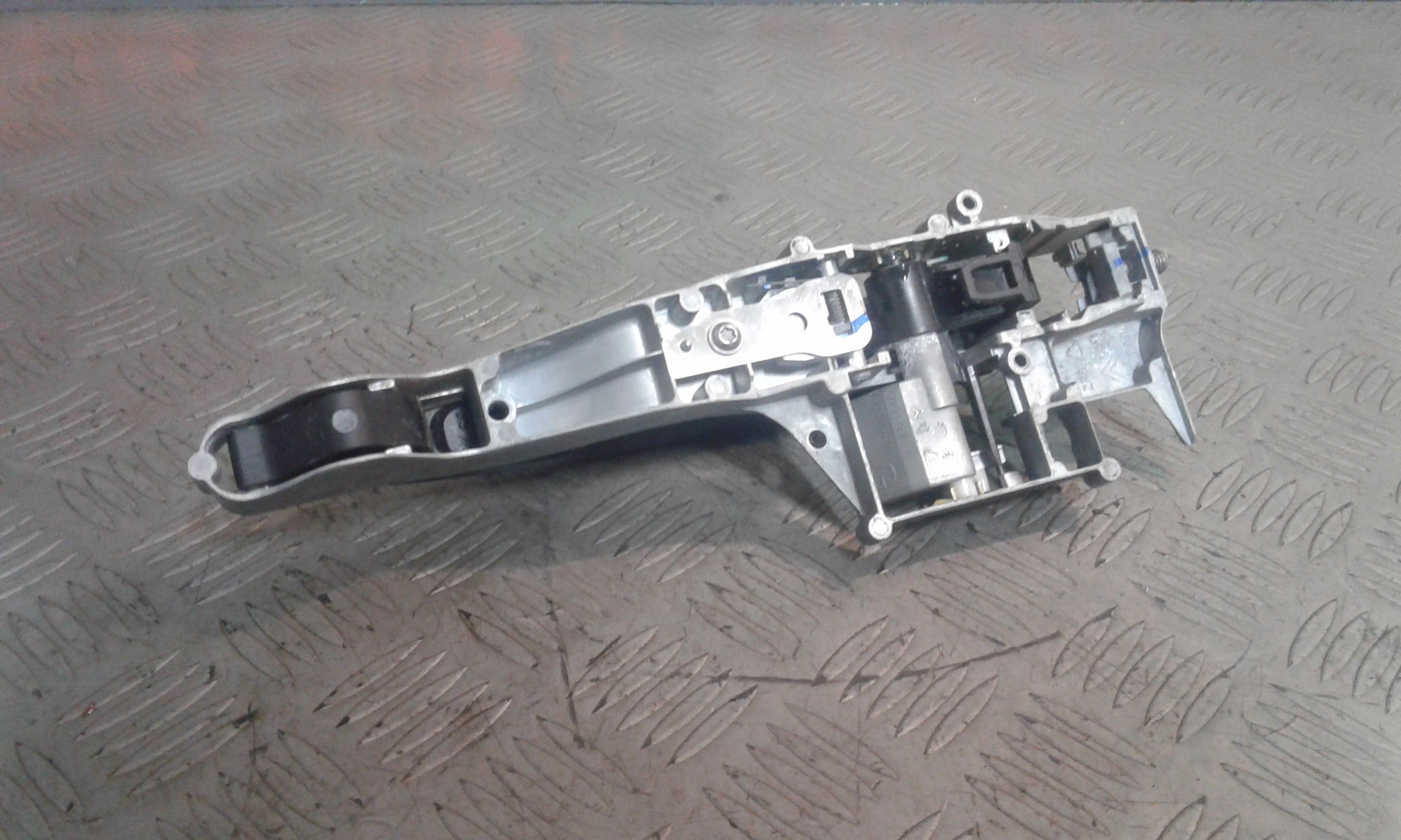 Maniglia Porta Ant. Sinistro 9101GE Usato