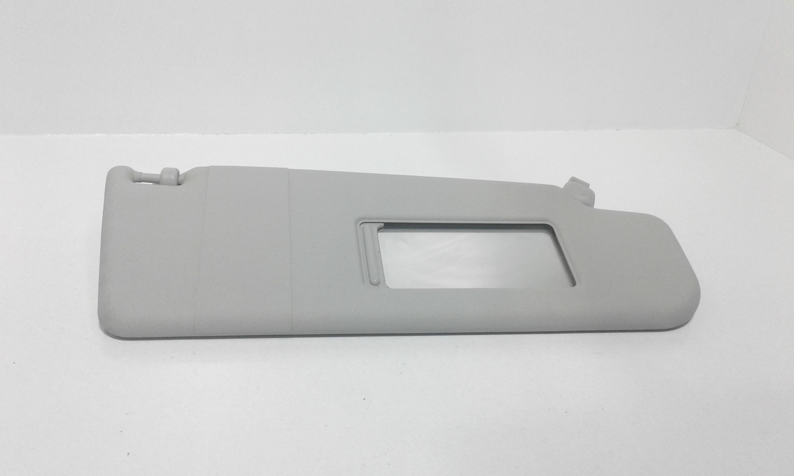 Aletta Parasole Parabrezza Destro 6R0857552AL2F4 Usato