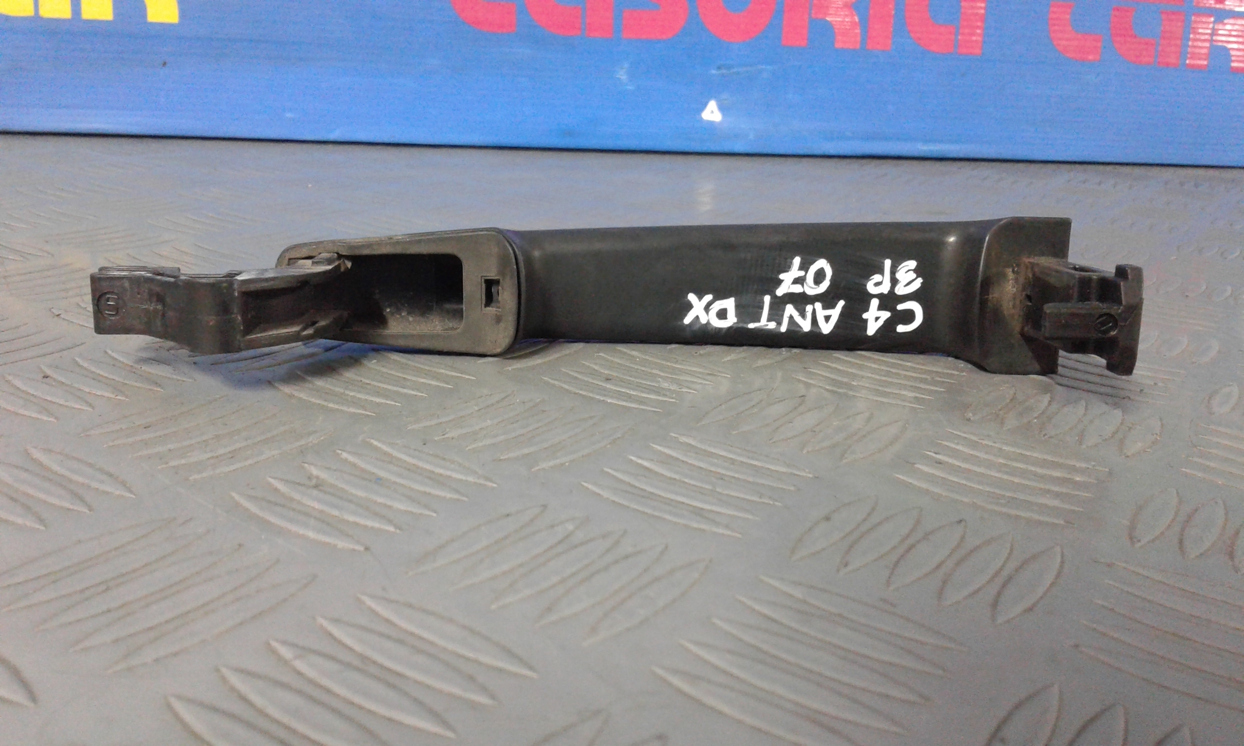 Maniglia Porta Ant. Destro 9101EQ Usato