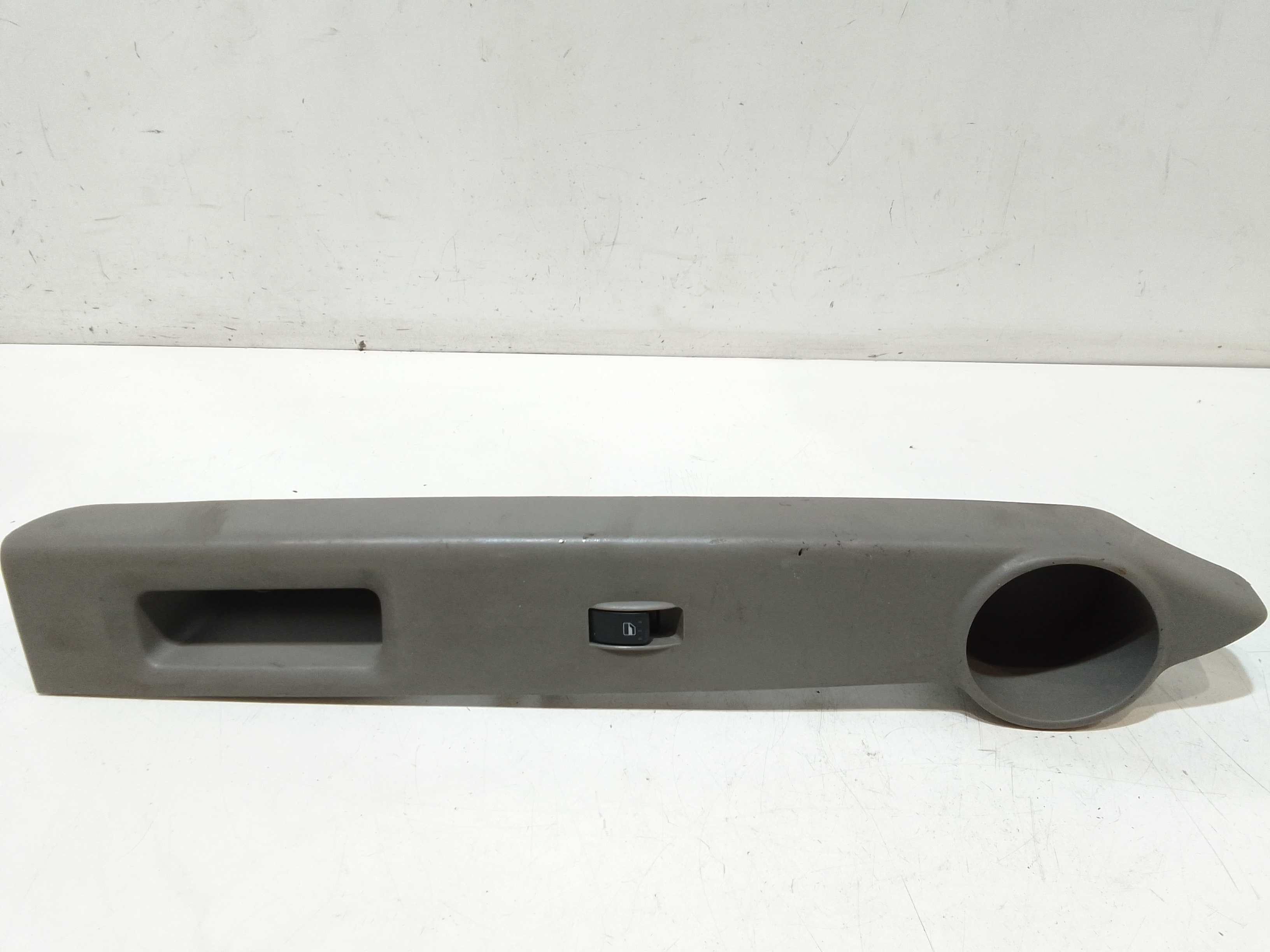 Interruttore Alzacristalli Porta Ant. Destro Usato