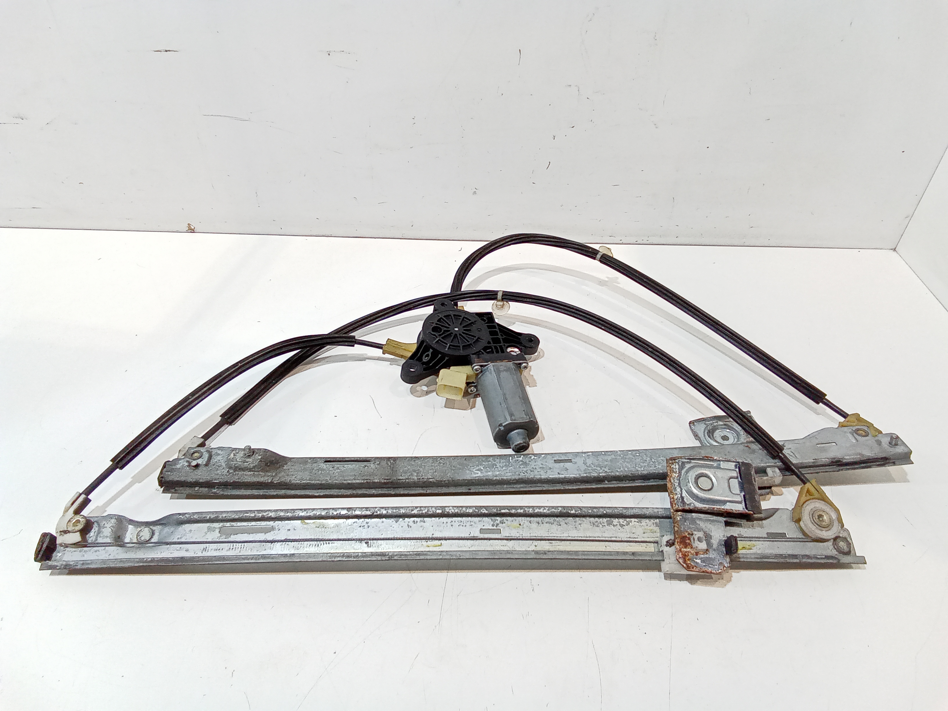 Alzacristallo Porta Ant. Destro Usato