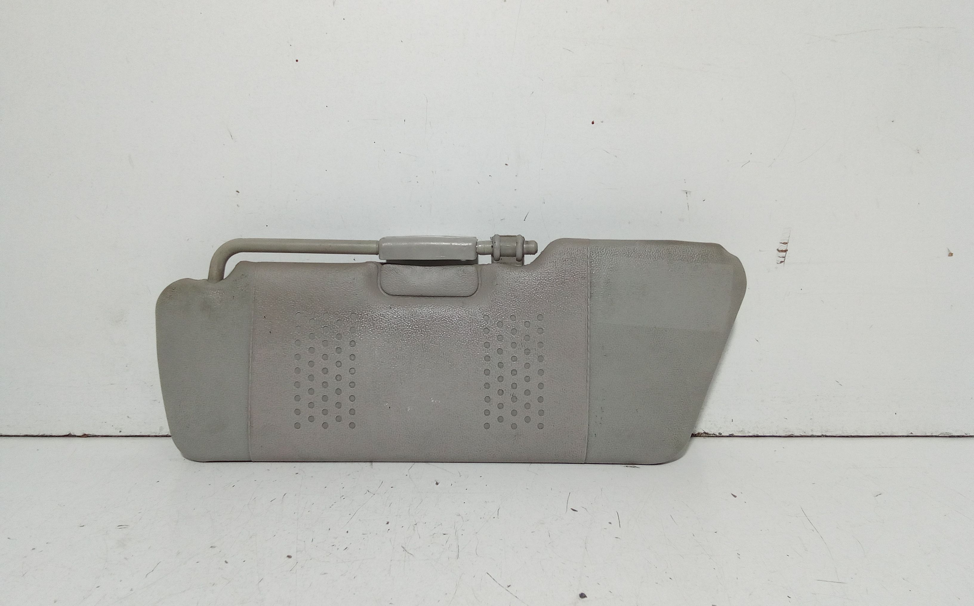 Aletta Parasole Parabrezza Sinistro 735244330 Usato