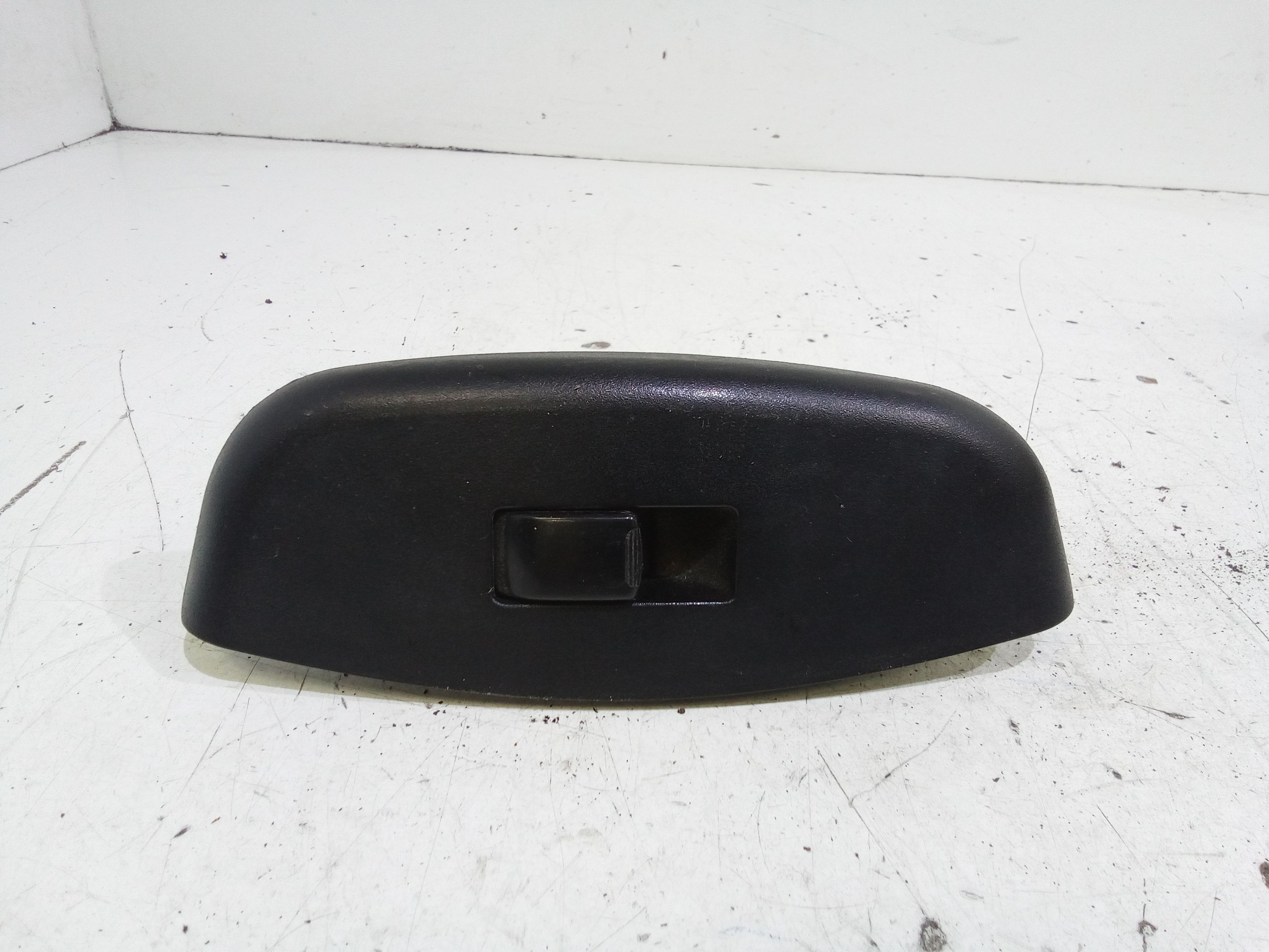 Interruttore Alzacristalli Porta Ant. Destro Usato