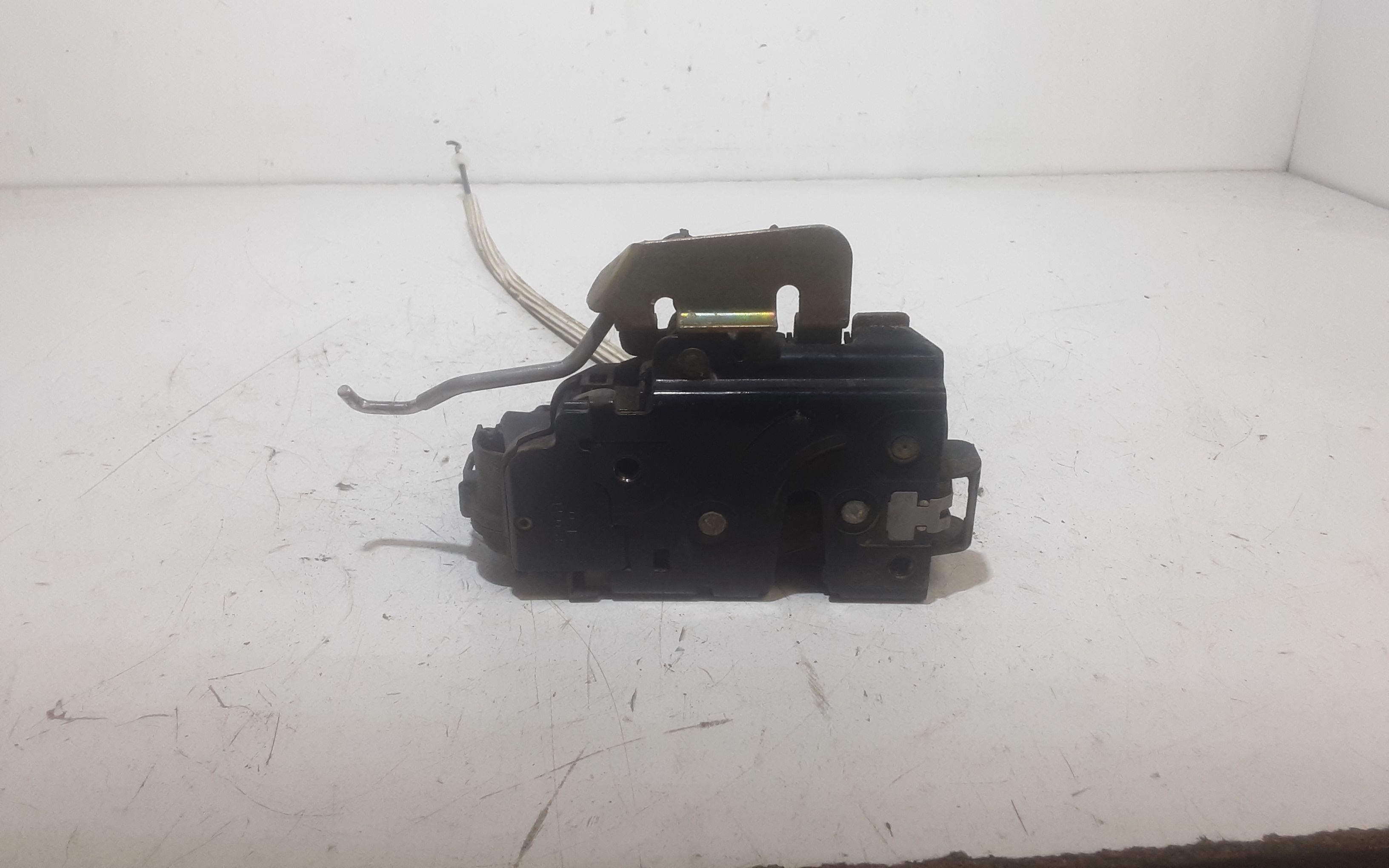 Serratura Porta Ant. Destro 401837016 Usato