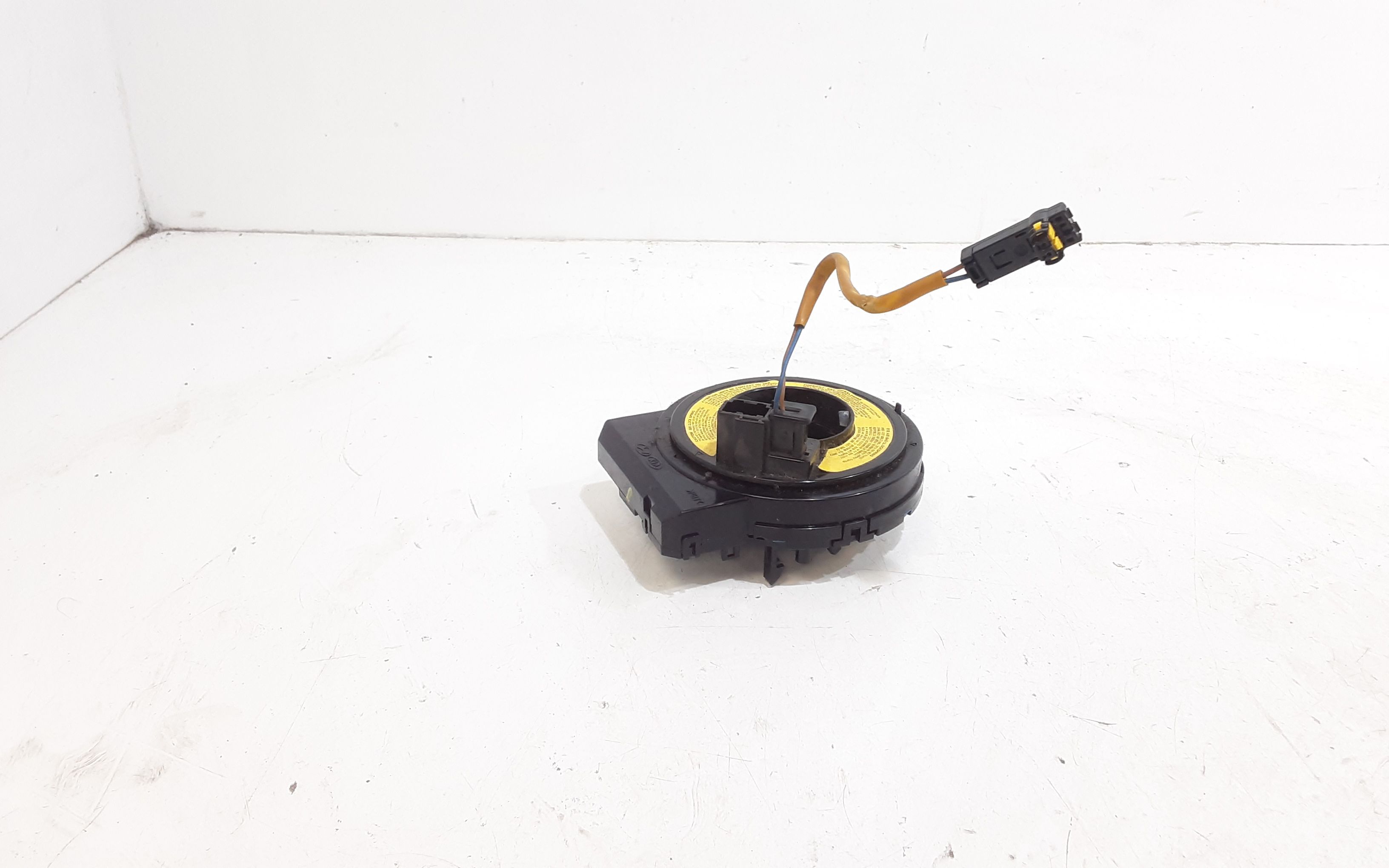 Dispositivo Airbag Lato Guida 569002L200XP Usato