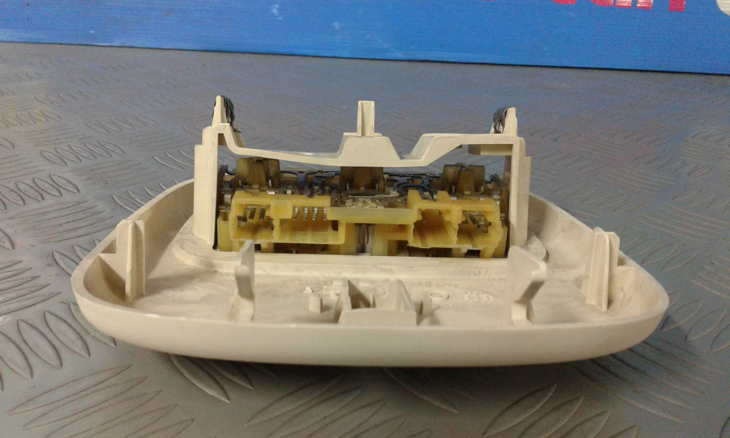 Luce Cortesia Ant. Tetto 6362N2 Usato