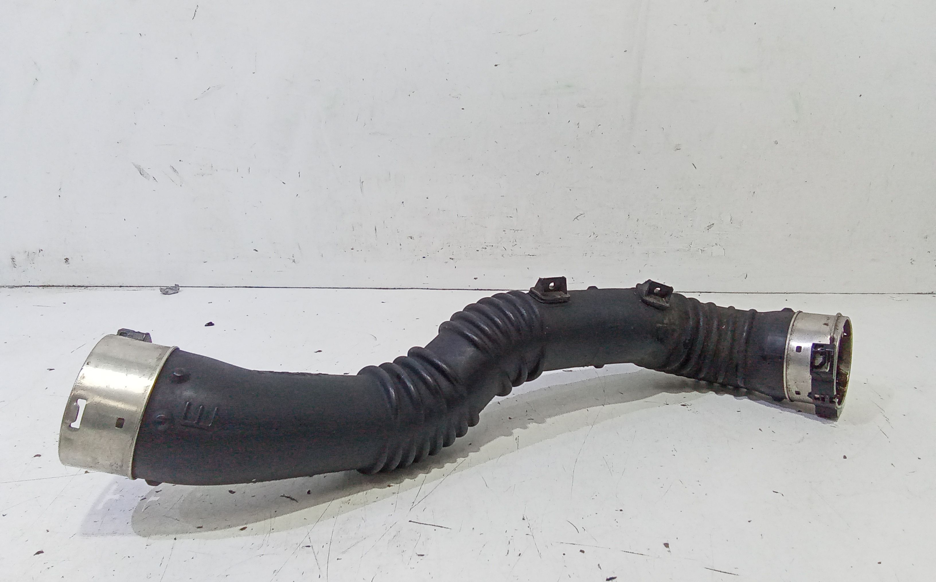 Tubo Entrata Scambiatore Aria/aria A2475280182 Usato