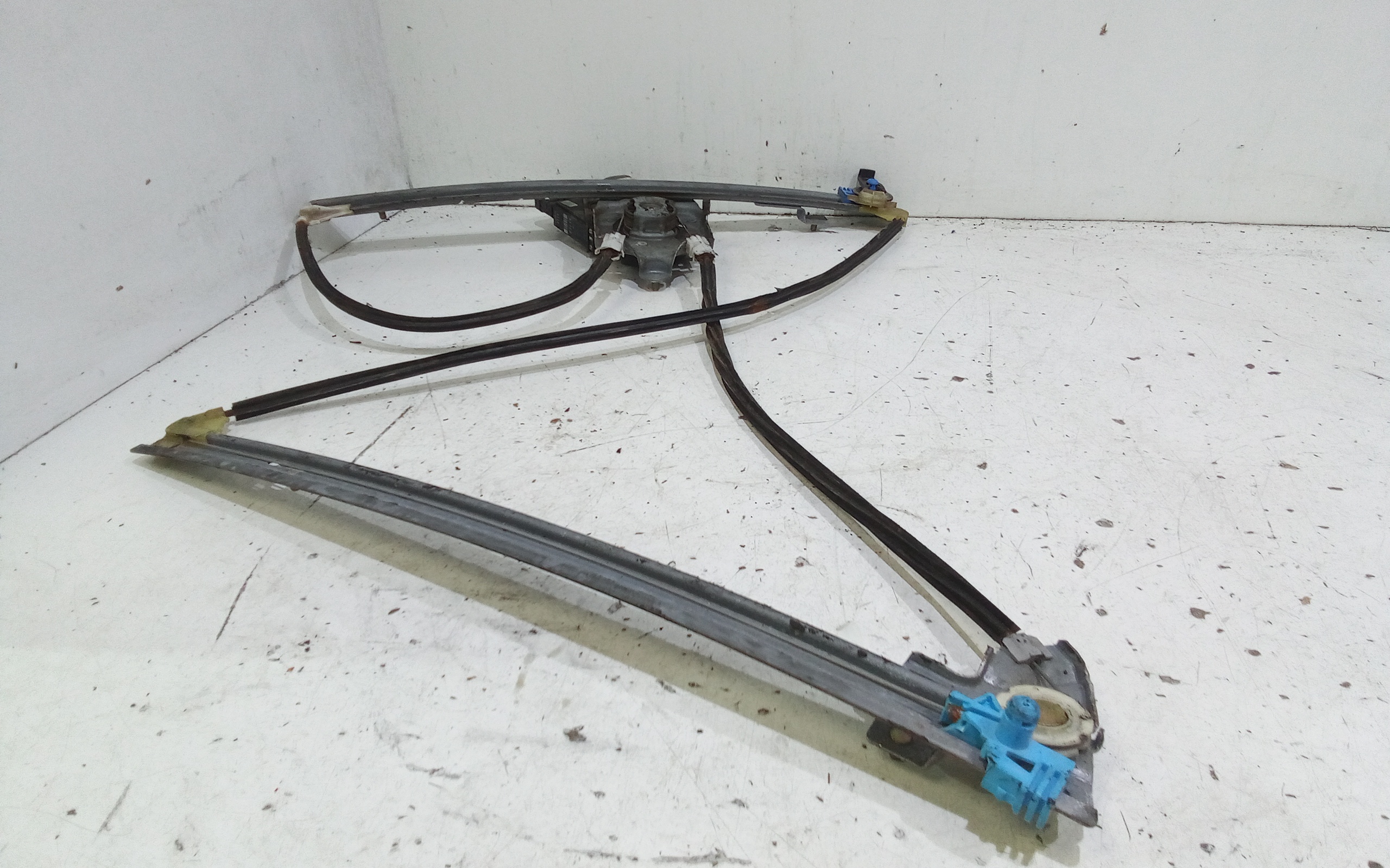 Alzacristallo Porta Ant. Sinistro Usato